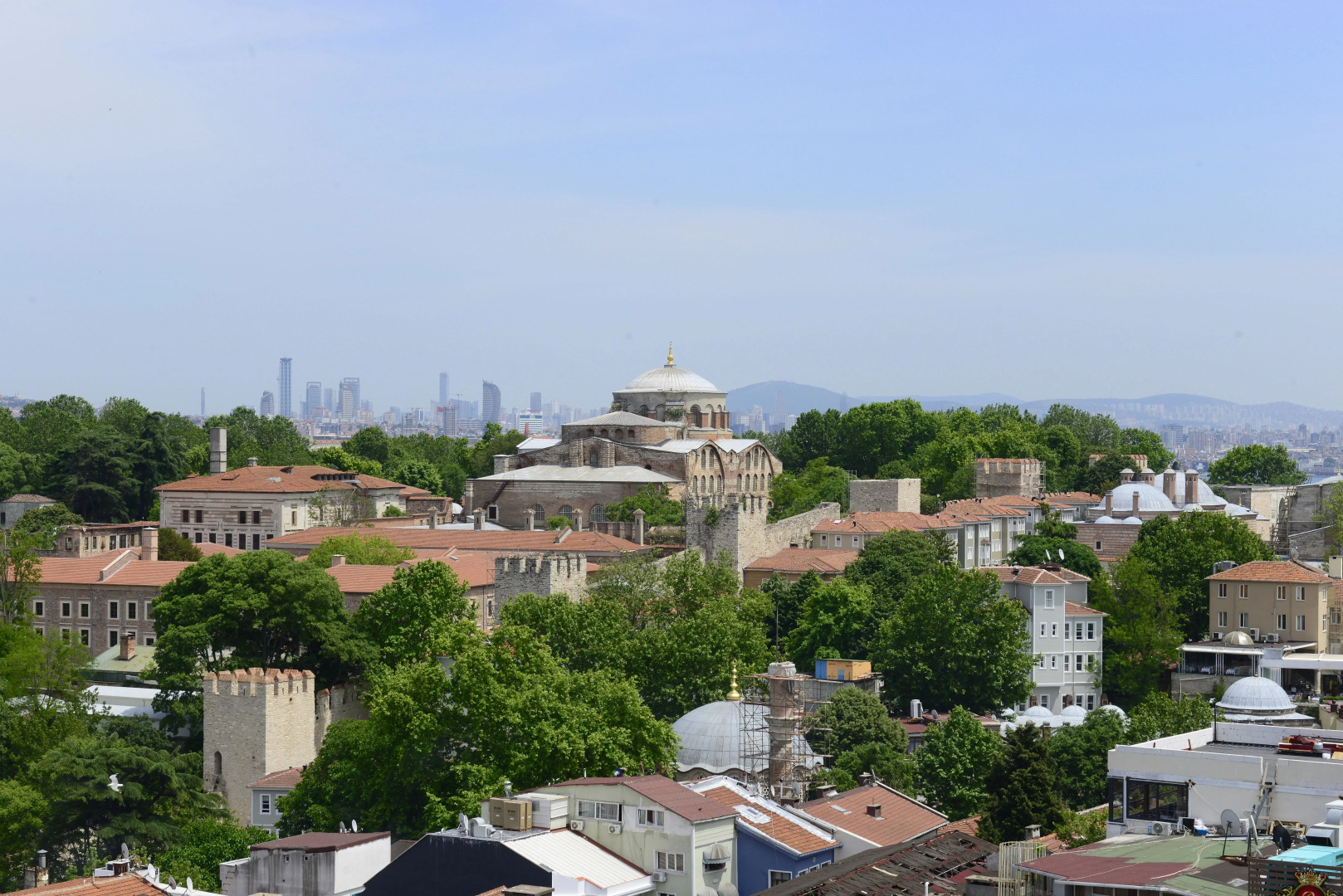 Отель Agora Life