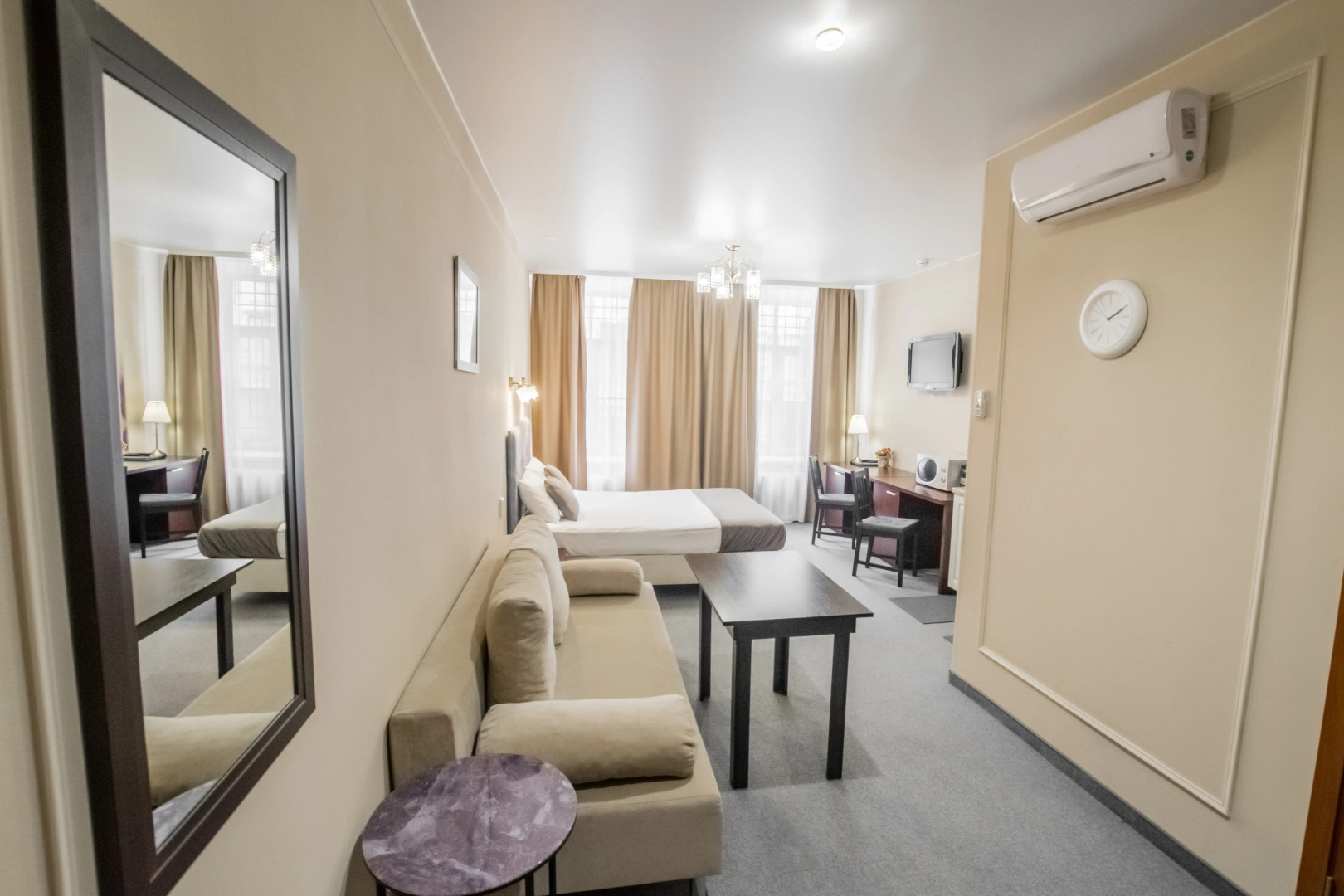 Отель на Моховой