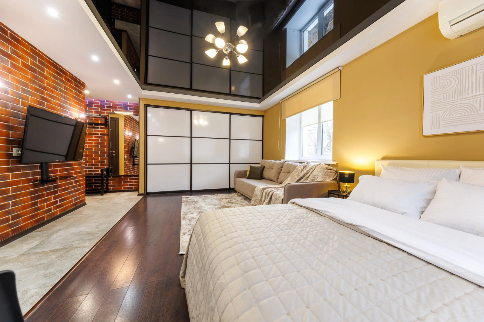 Квартира на Свободы 60