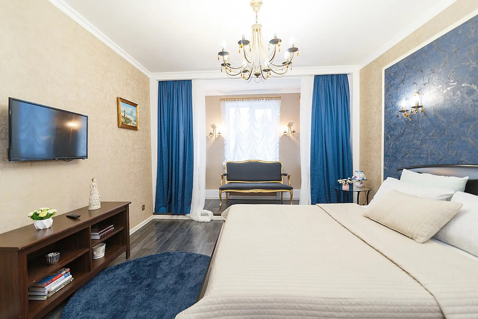 Апартаменты двухкомнатные с видом на Волгу на ул.К.Маркса 44, м.Стрелка. Сова-Дом