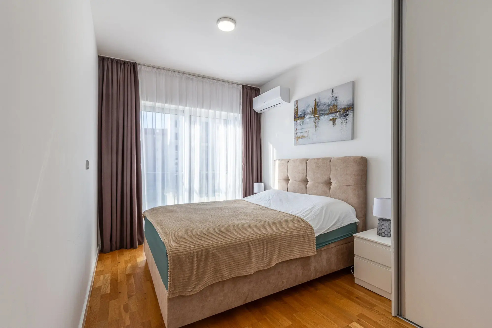 Апартаменты Sunny Side Three Bedrooms