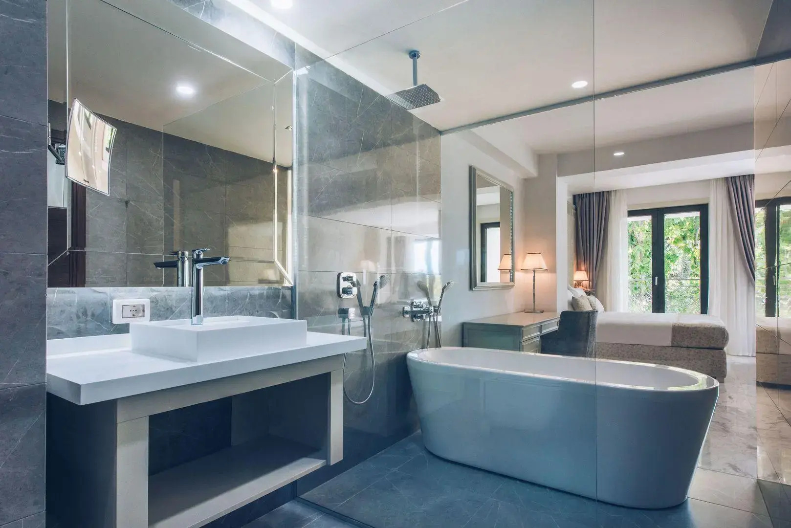 Отель Iberostar Slavija