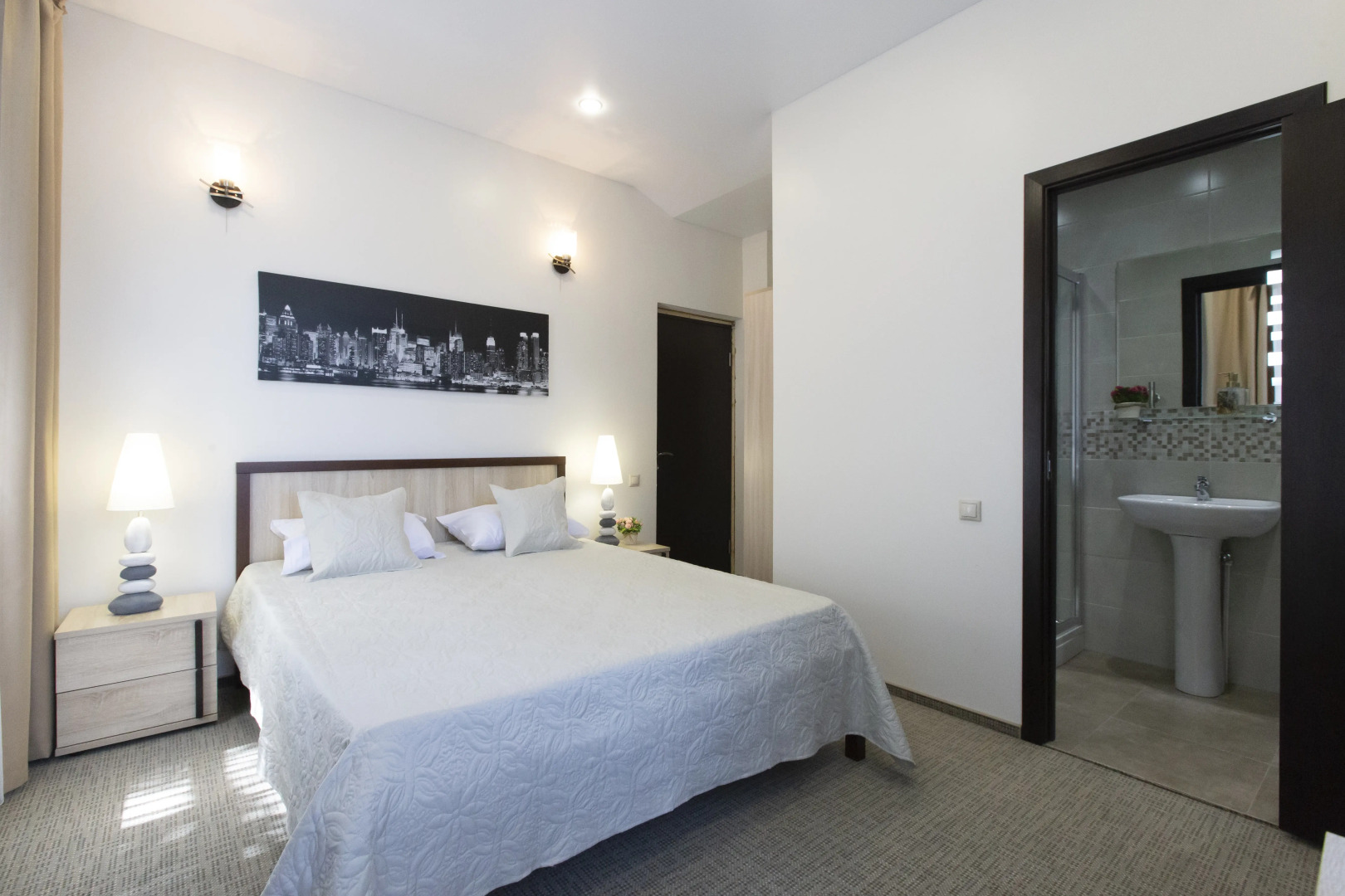 Отель Артхофф