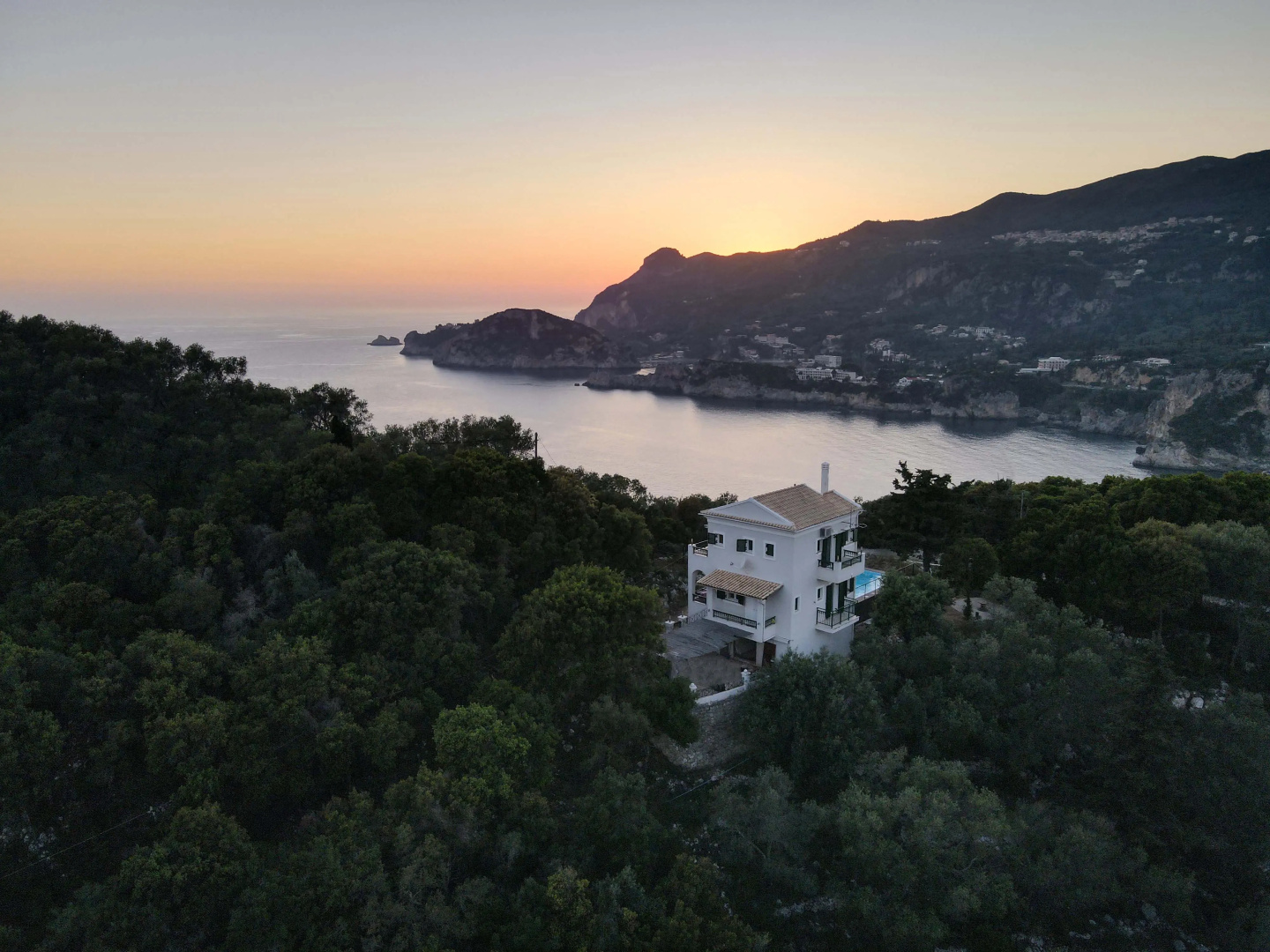 Вилла Pyrgos