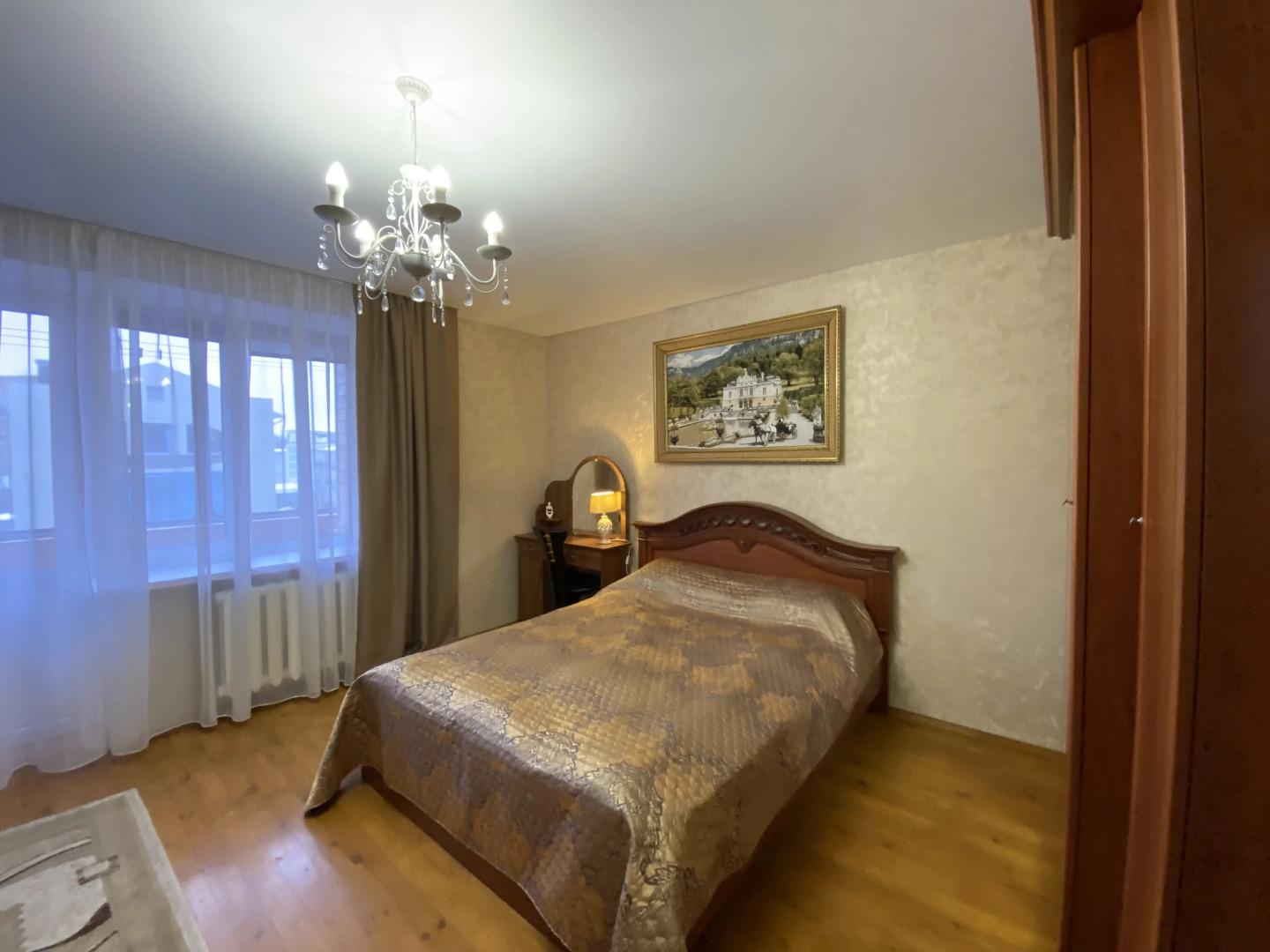 Квартира Уютная Двухкомнатная в Центре Города