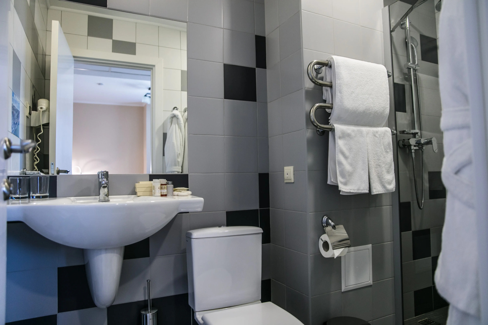 Топос Конгресс-Отель (бывший ВертолОтель)