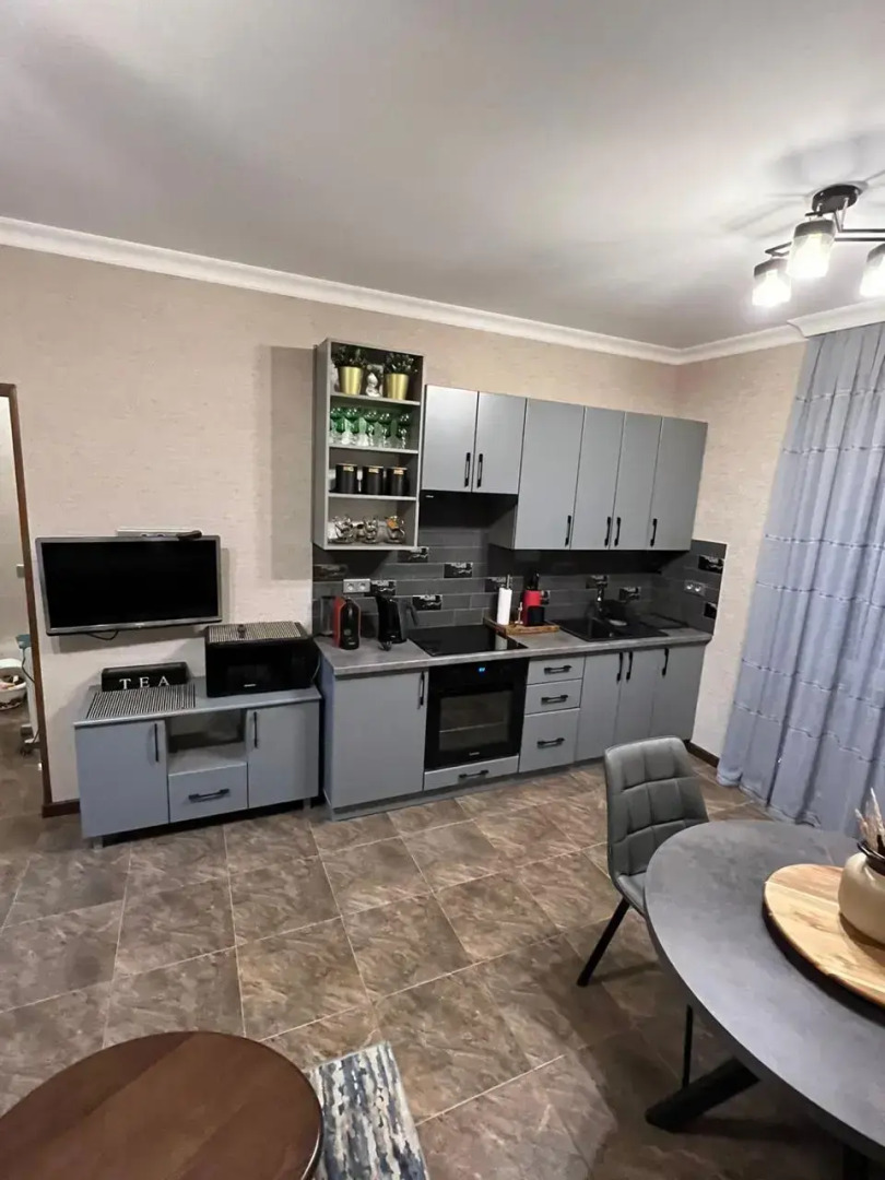 Квартира Уютная и Просторная Трехкомнатная