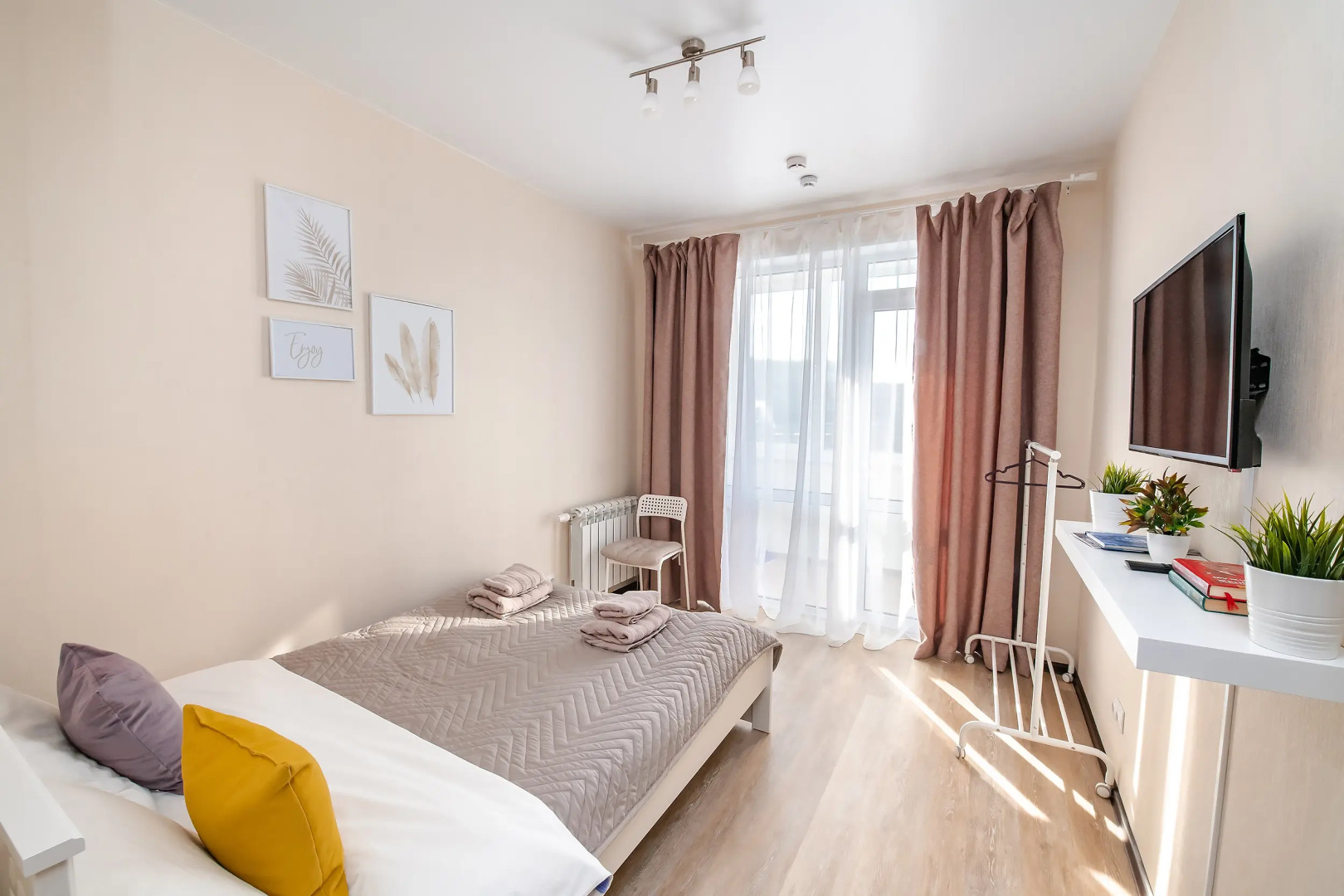 Апартаменты TopHouse на Можжевеловой 18, 8 этаж Двухкомнатные