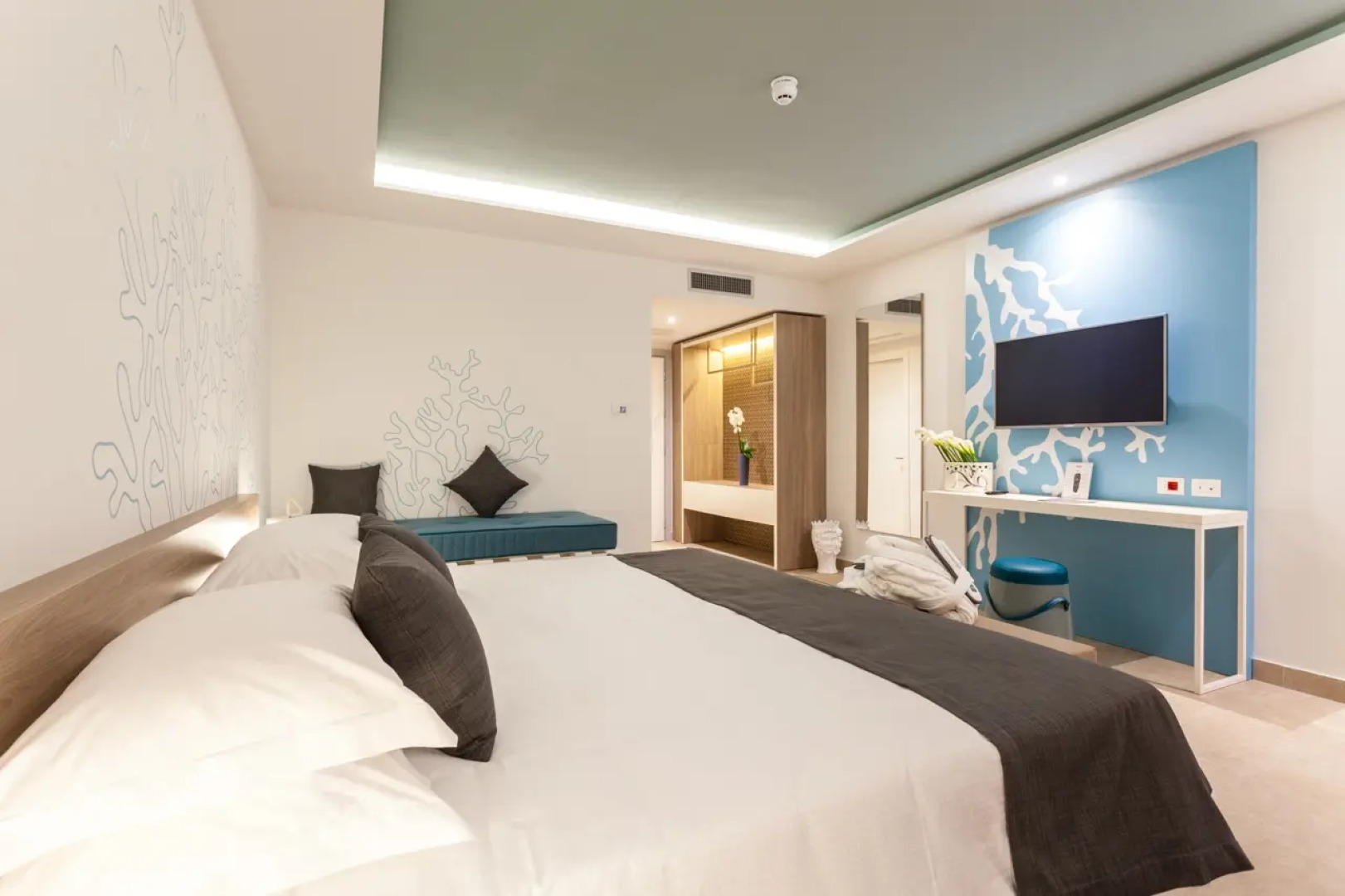 Modica Beach Resort Hotel