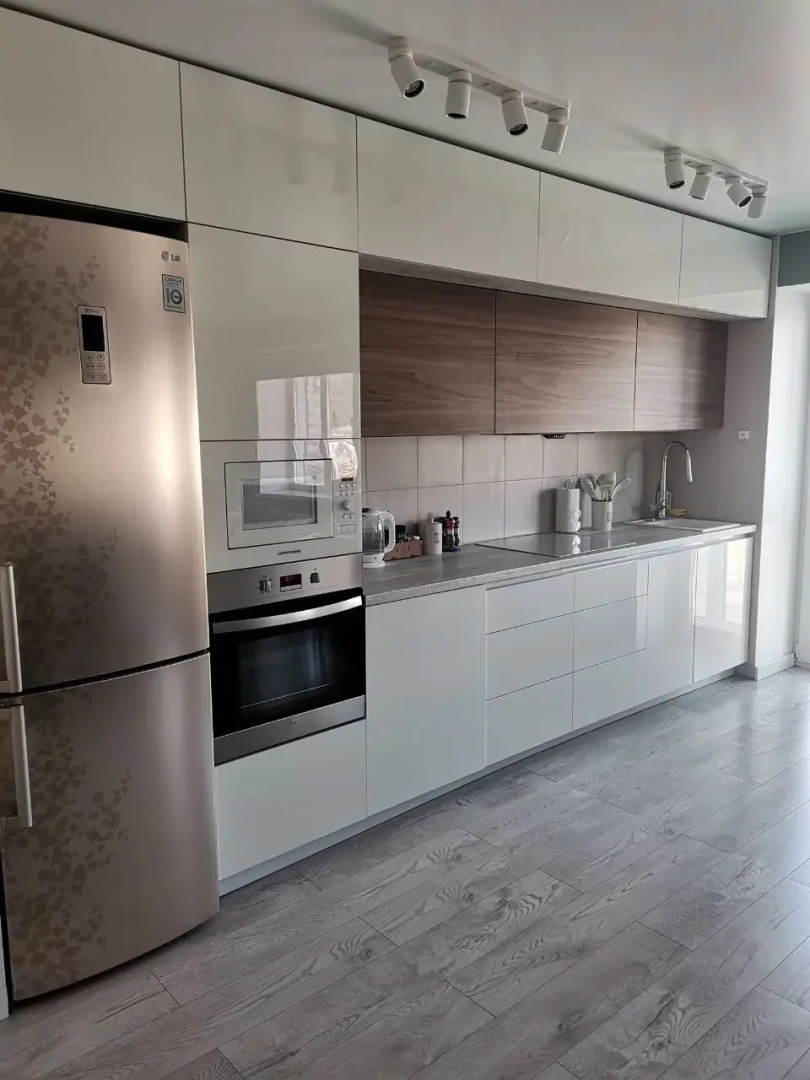 Апартаменты Трехкомнатные на площади Ленина