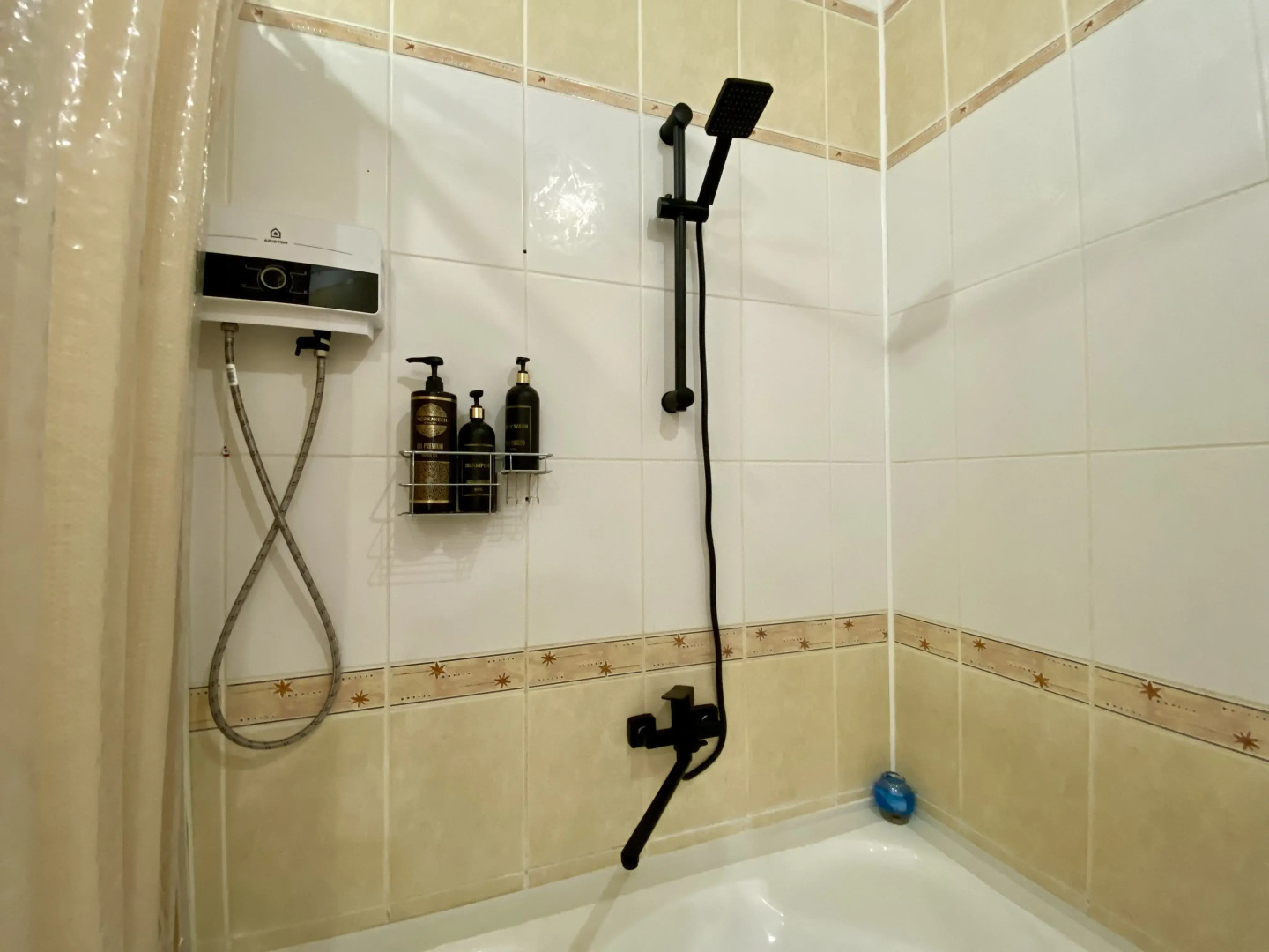 Видовая Двухкомнатная Элитная Квартира на Чёрном Озере