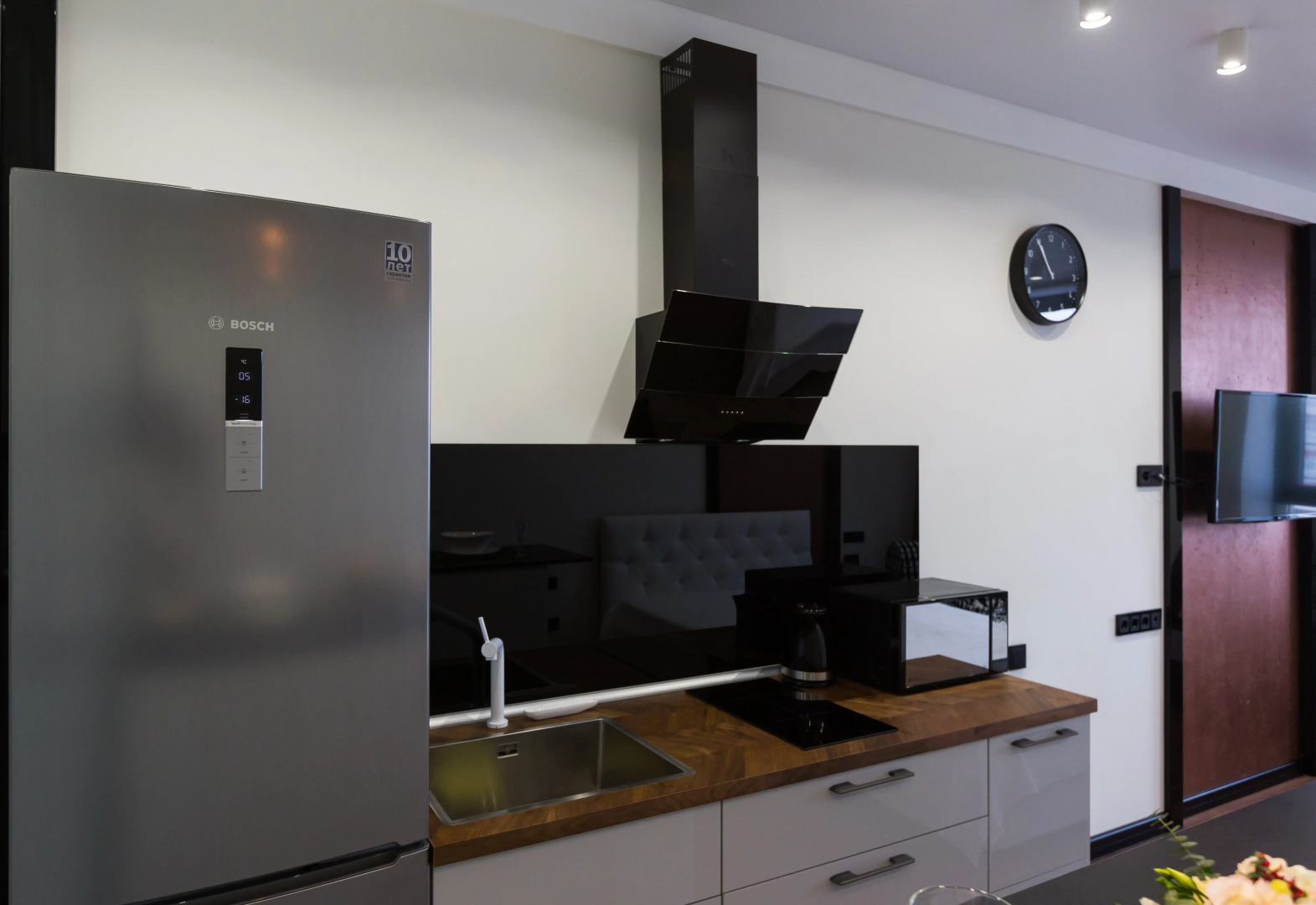 Апартаменты Азбука на Верхнеторговой 4