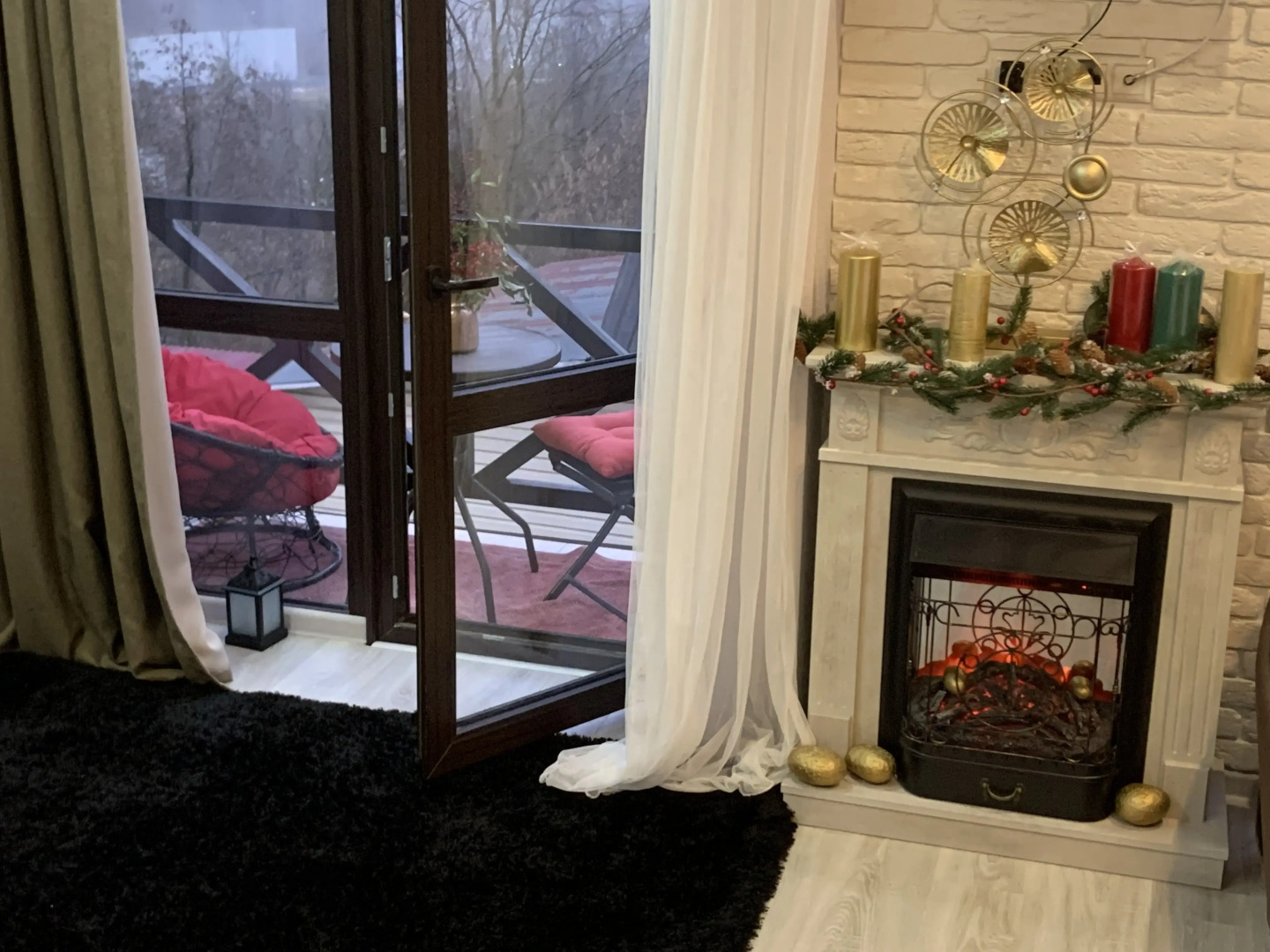 Квартира Стильная солнечная на Плотинной 2