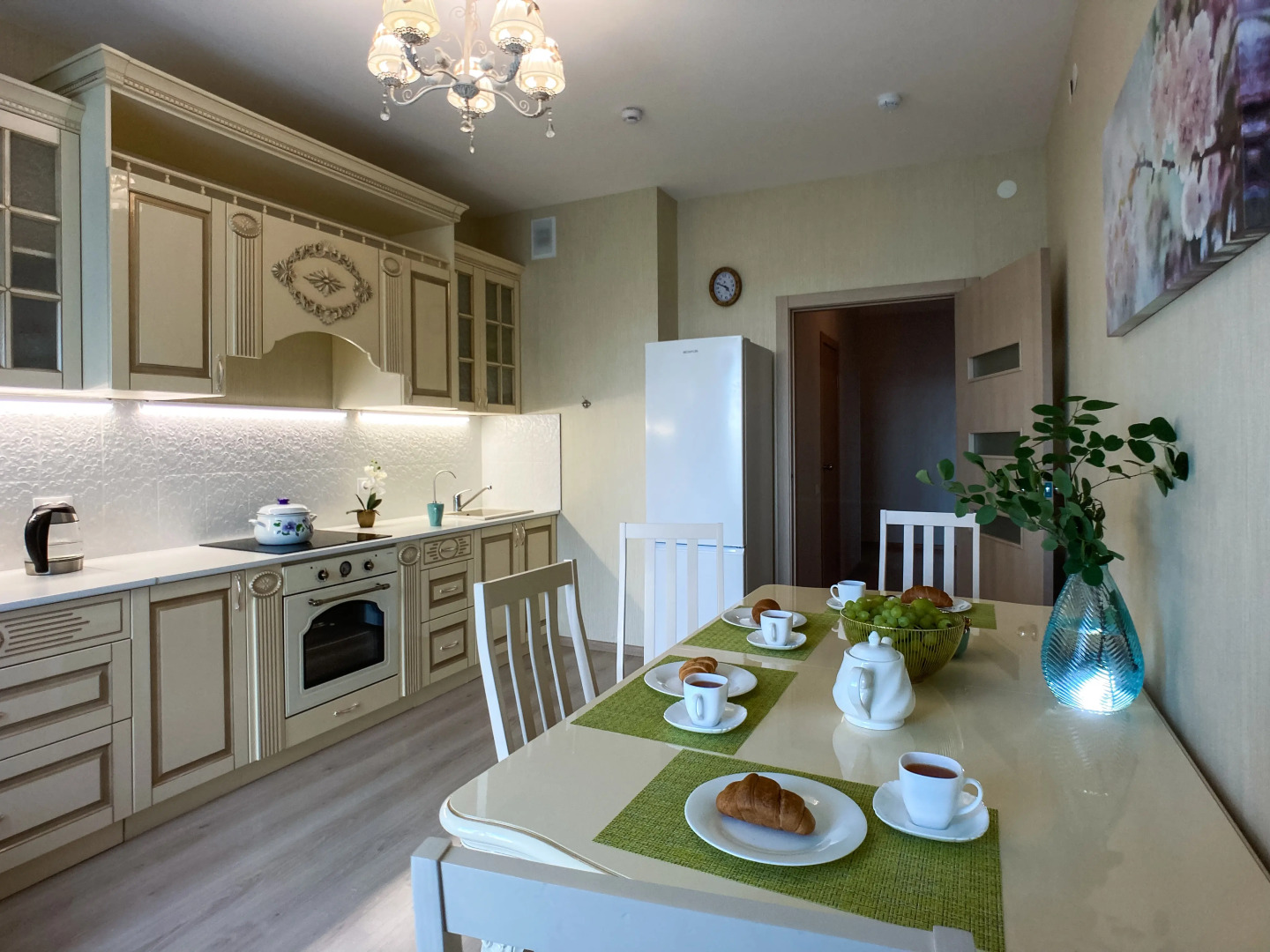 Apart59 | Классические двухкомнатные апартаменты SHARMAN с камином