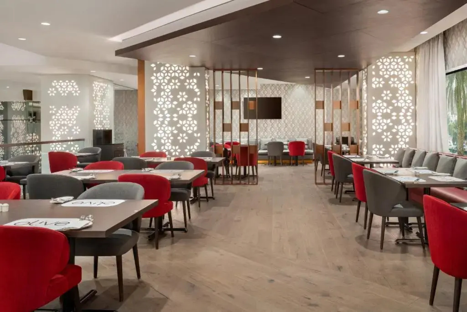 Отель RAMADA ENCORE BY WYNDHAM MUSCAT