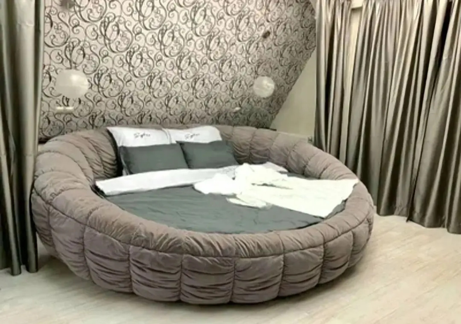 Квартира Эксклюзивная студия для романтического времяпровождения