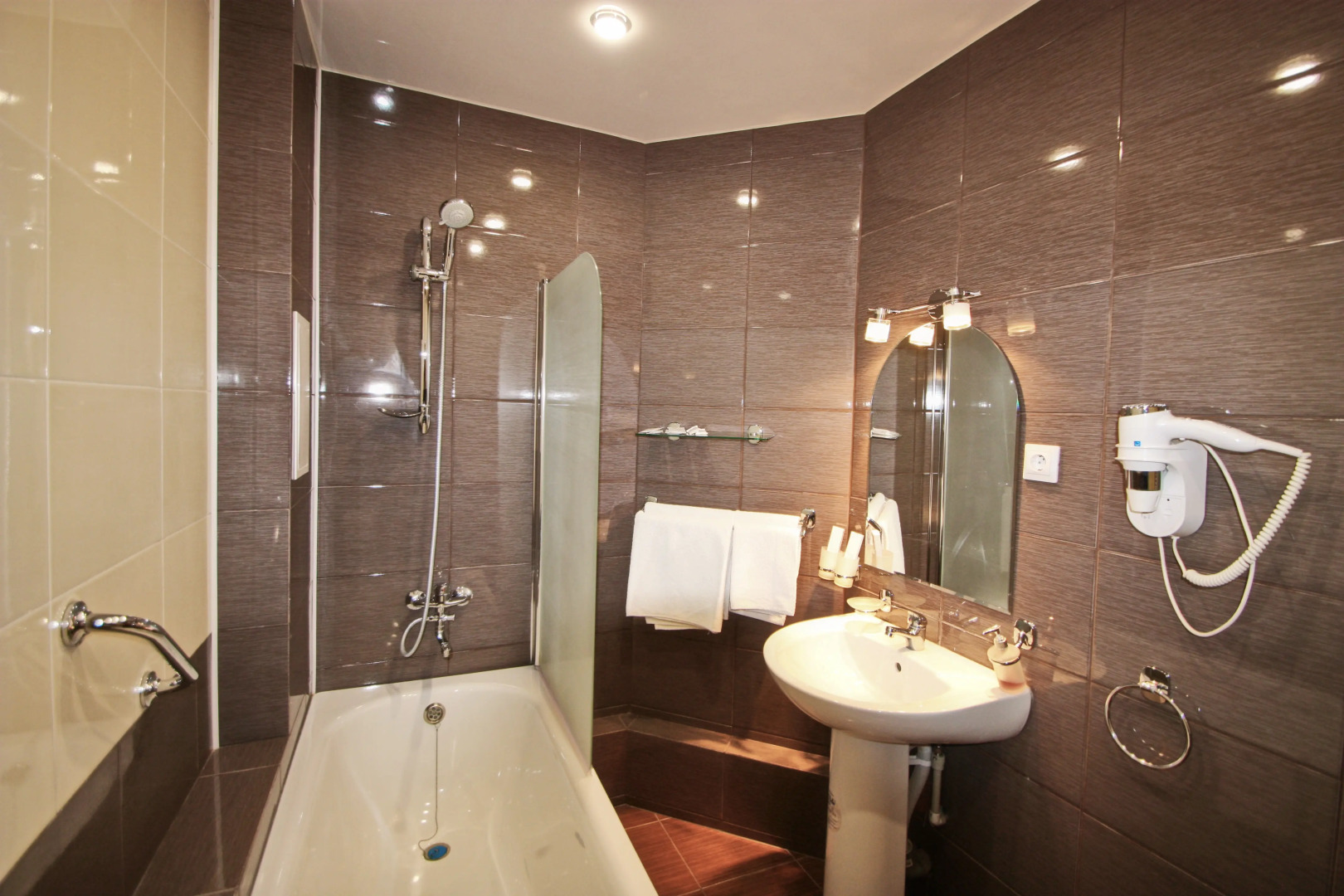 Отель НеЧаев