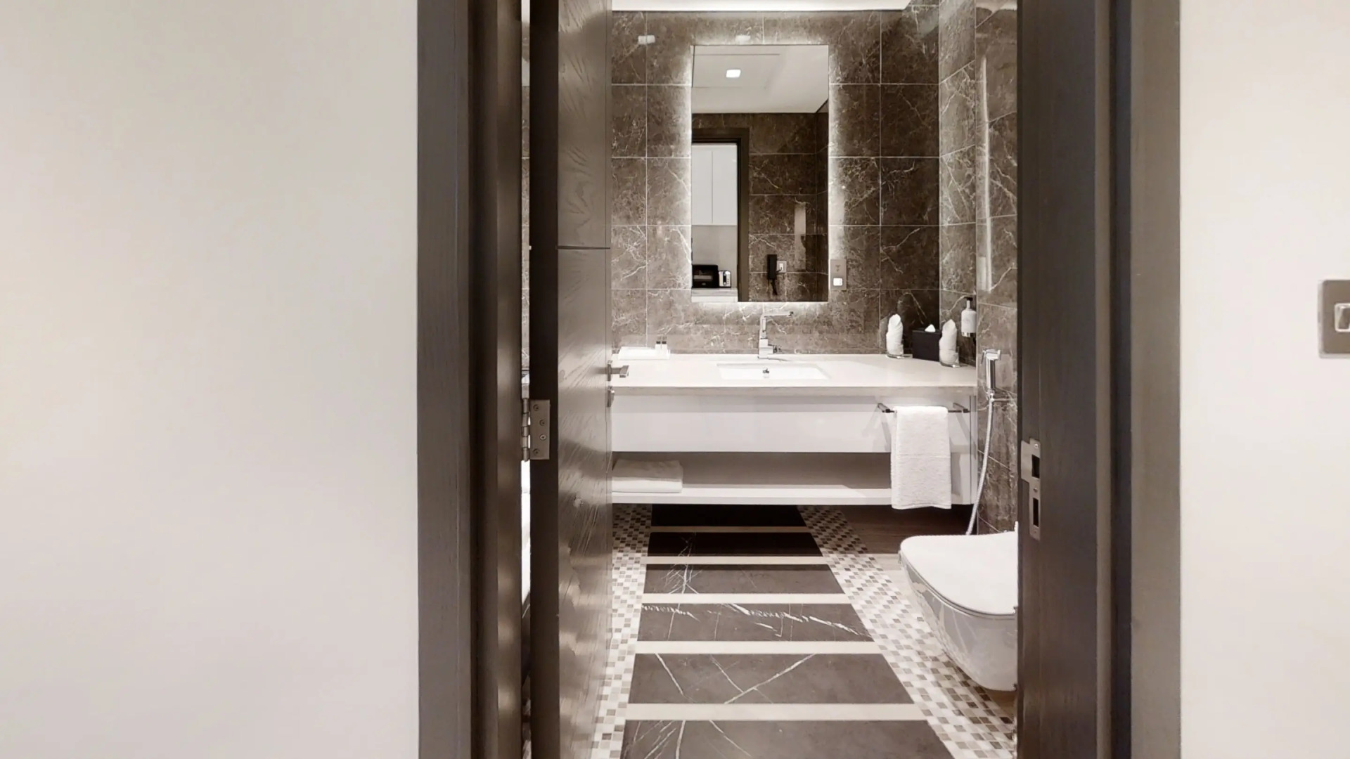 Апарт-отель Suha Mina Rashid Hotel Apartments