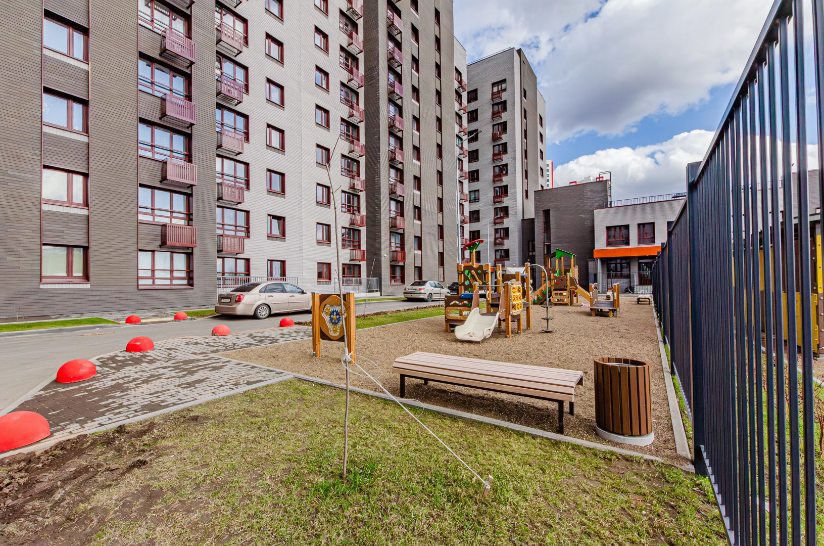 Апартаменты Горки-2 рядом с метро ТЦ и парком