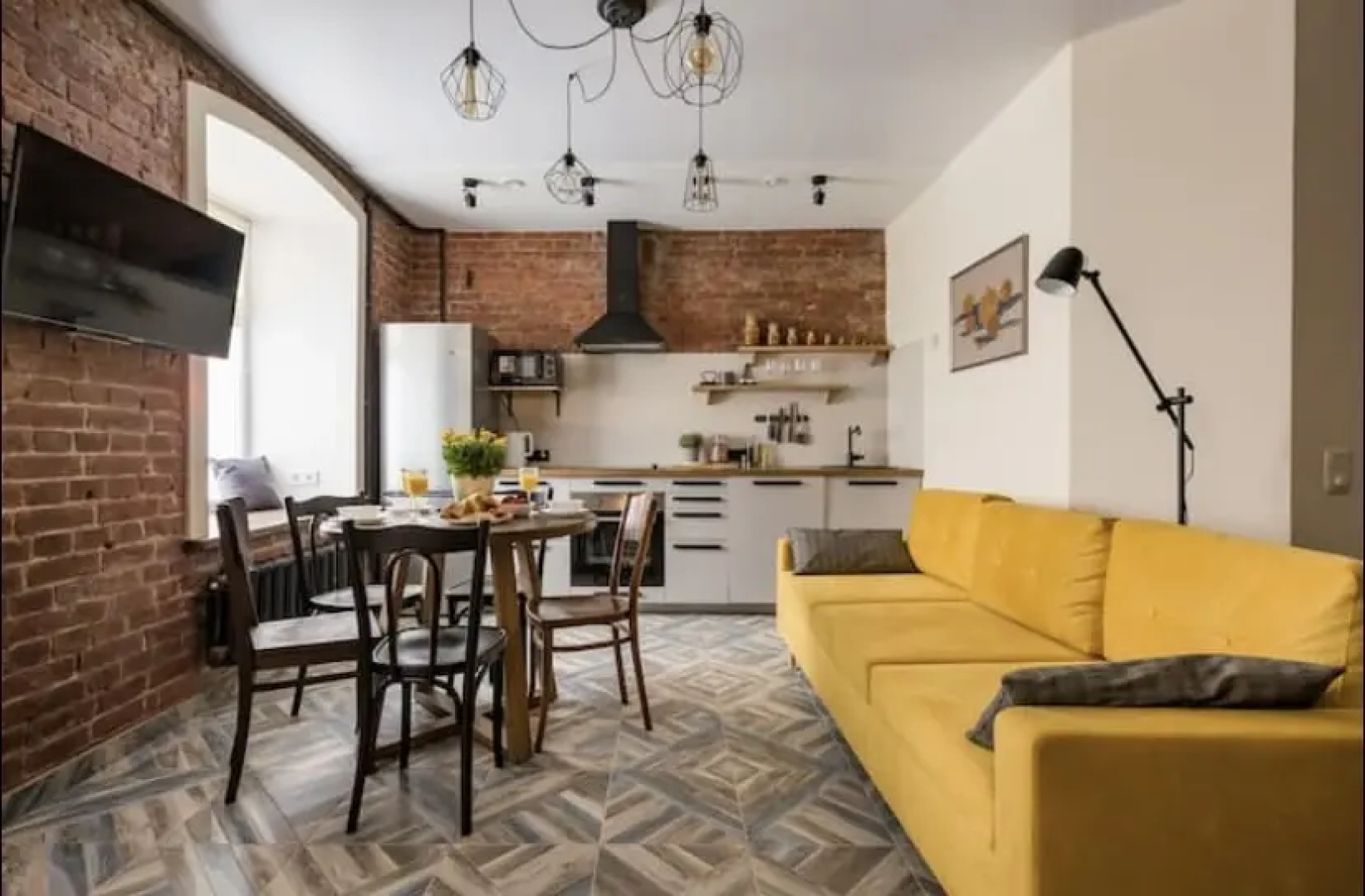 Апартаменты Loft Apartment в центре города
