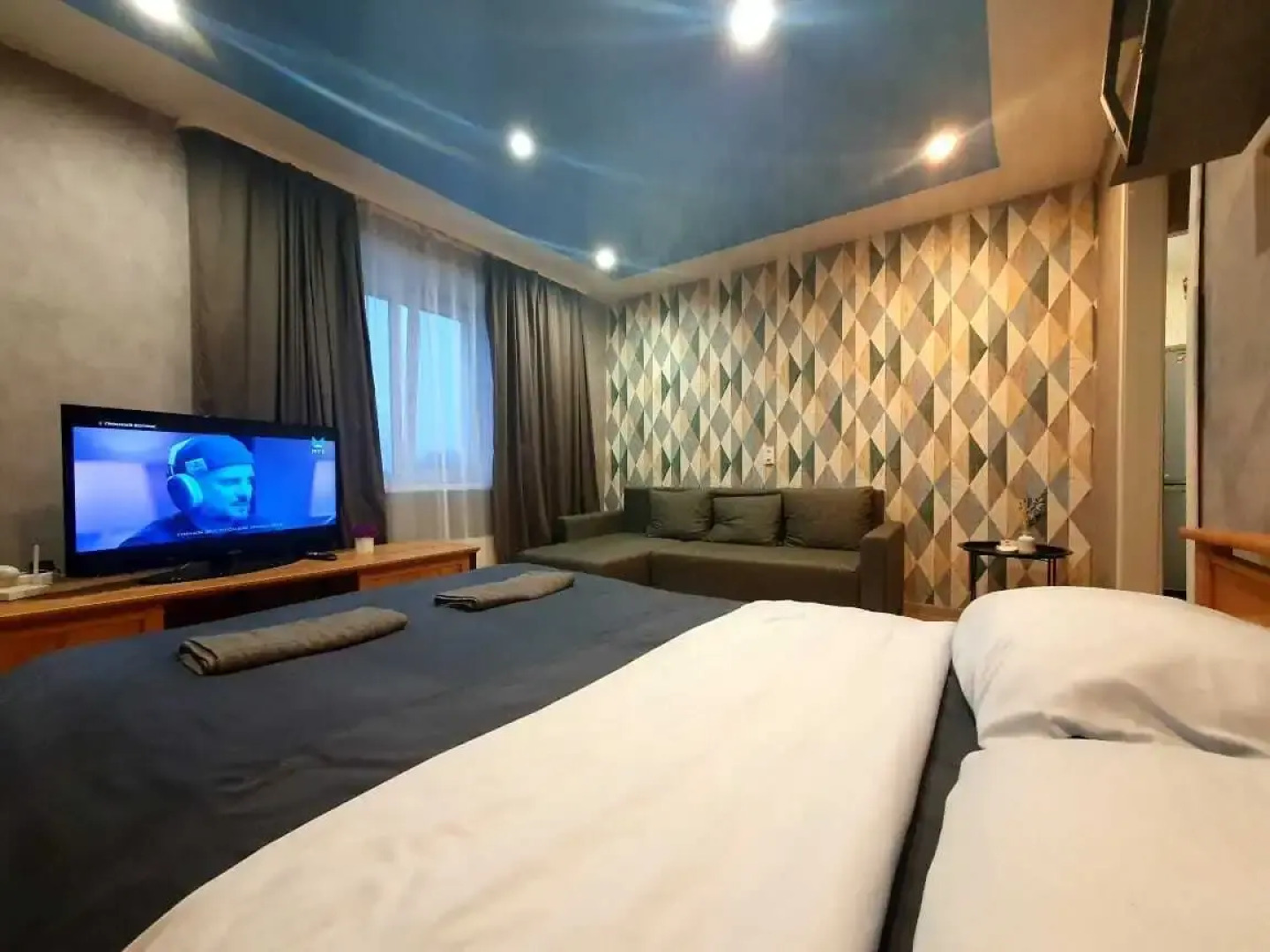 Квартира на Комарова 1