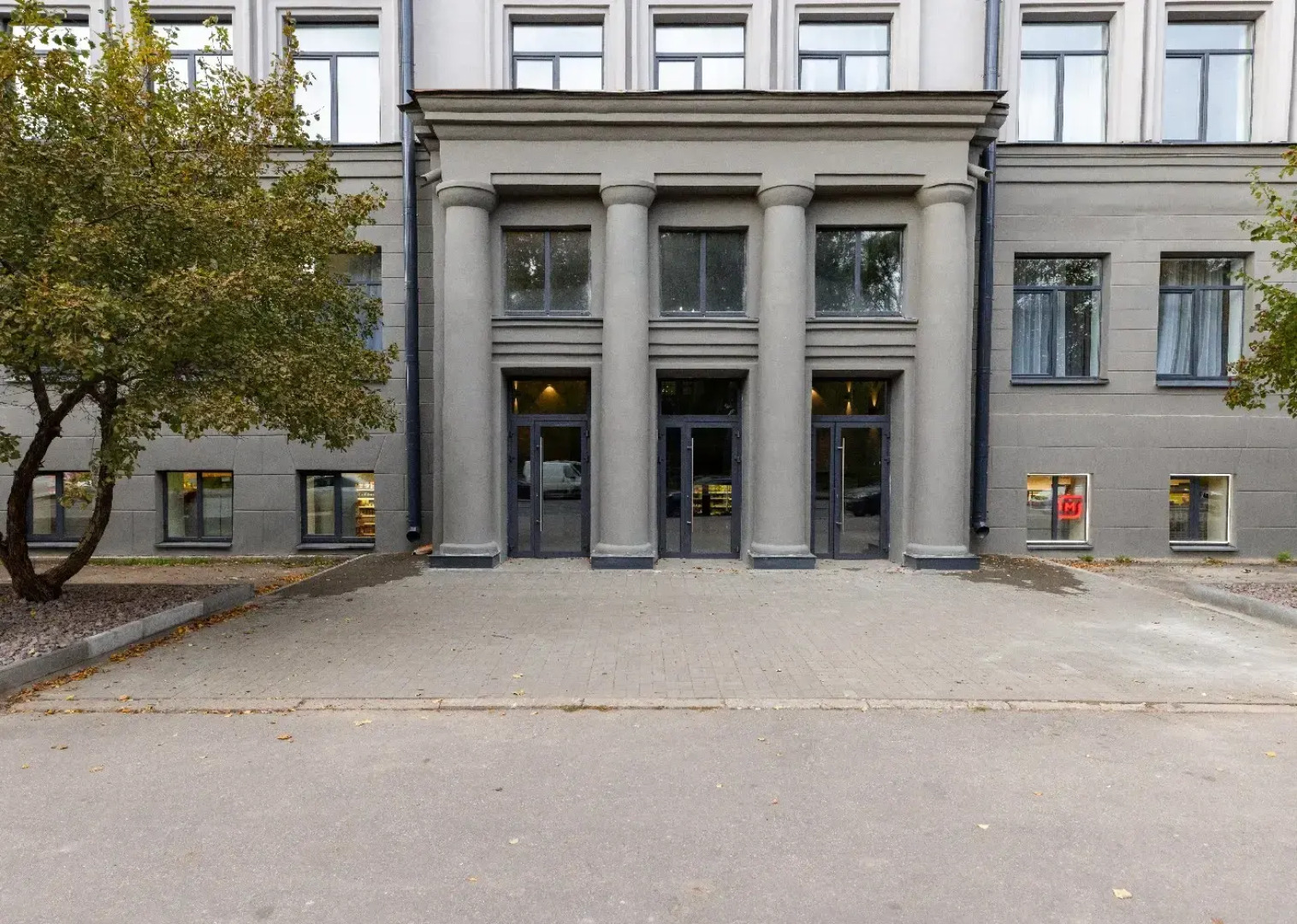 Апартаменты Park Side Cтудия с Диваном