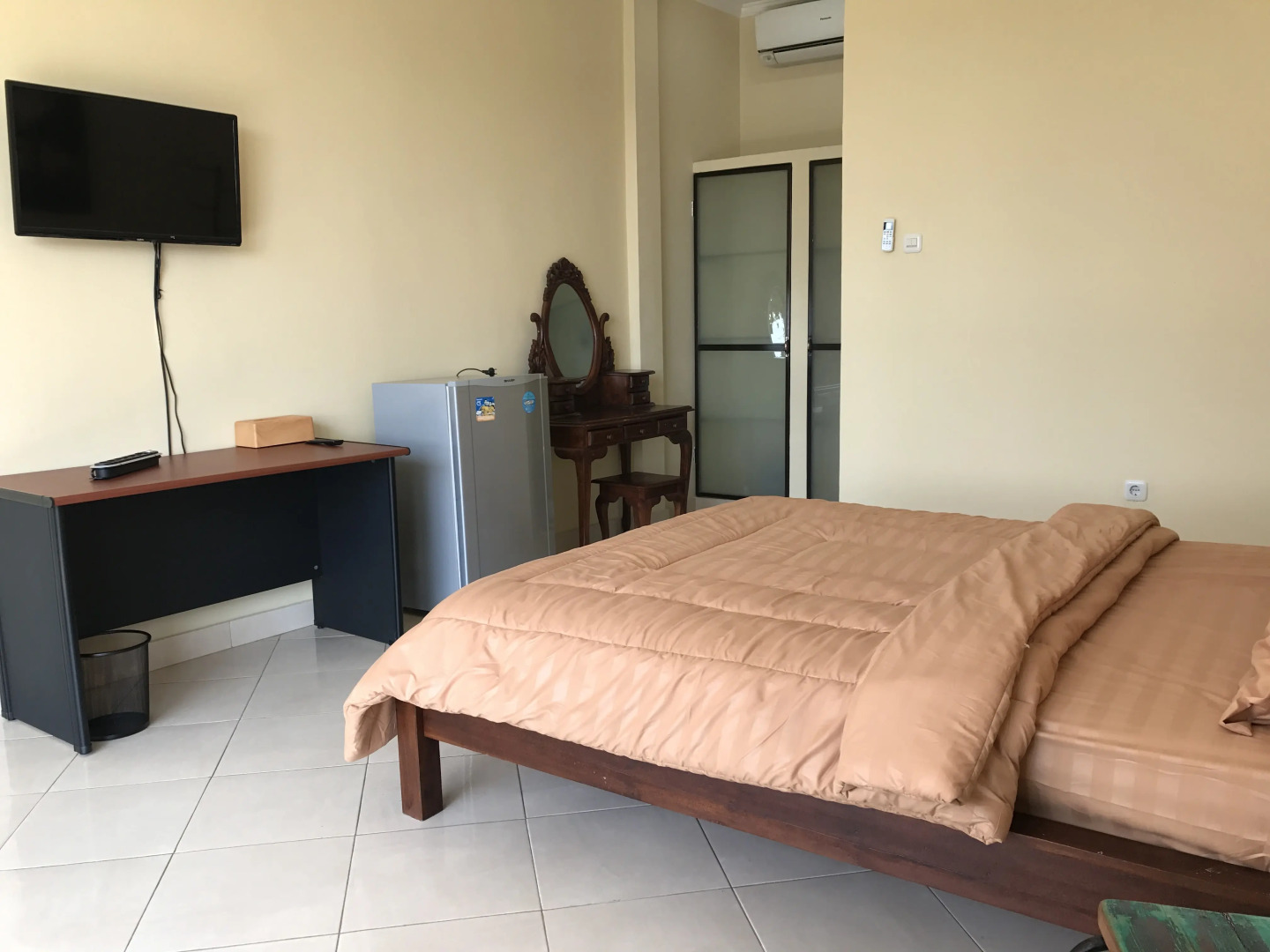 Отель La Costa Central