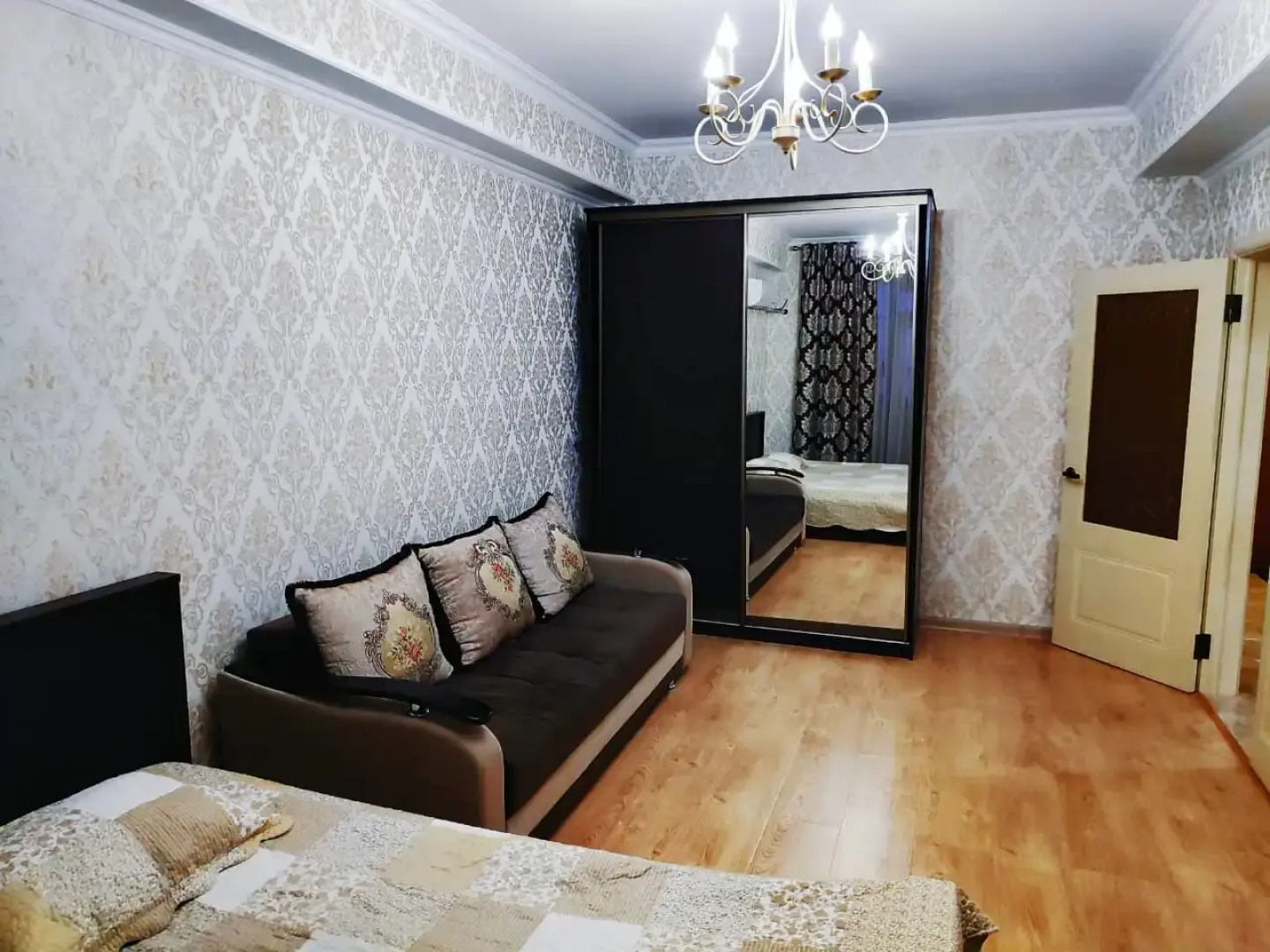 Апартаменты КвартОтель на М.Горького 85Б 1