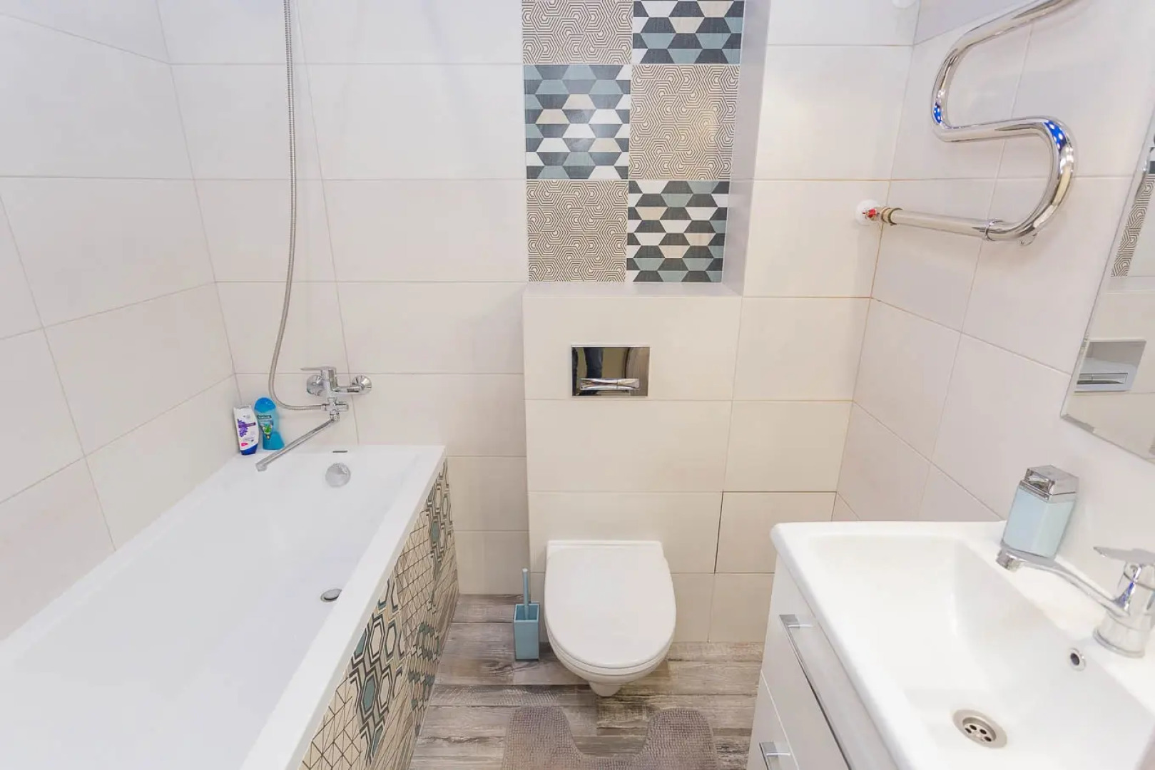 Апартаменты Seven Floor Apartment