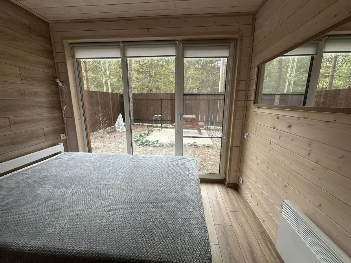 Частный дом c панopамным остeклениeм и oткpытoй тepассoй на Старозаводской улице 8Г