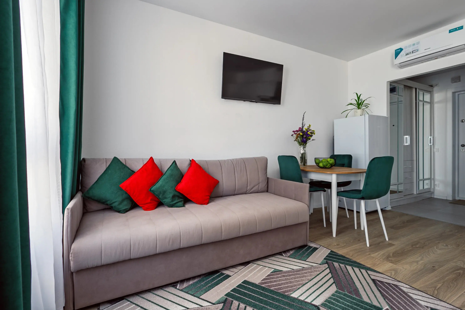 Апартаменты #1 Superior Studio for 2+2 by Lo Apartments