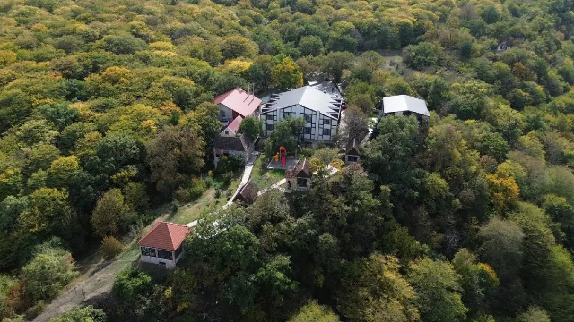 Отель Gacha-Gooch Forest