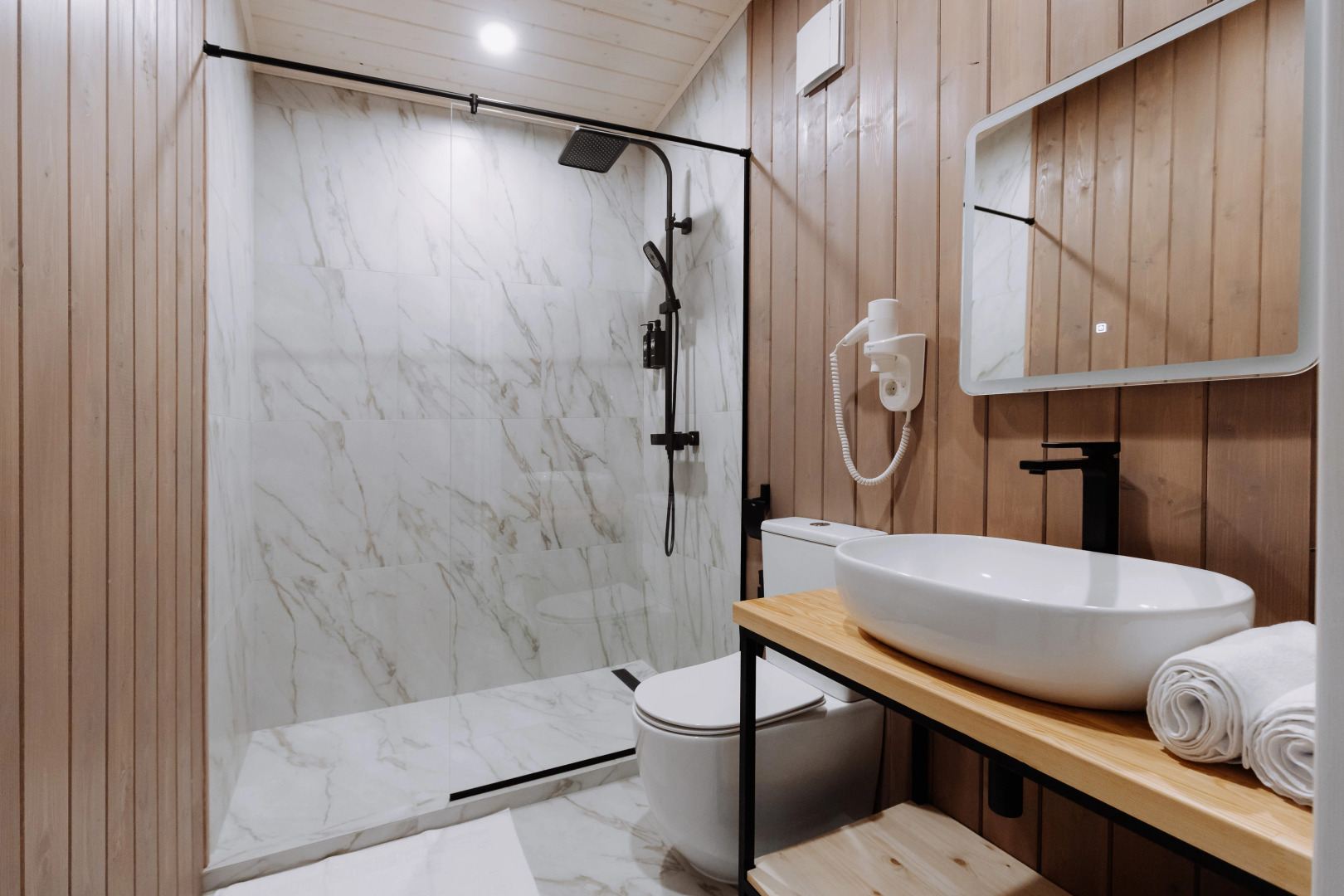 Отель Негород