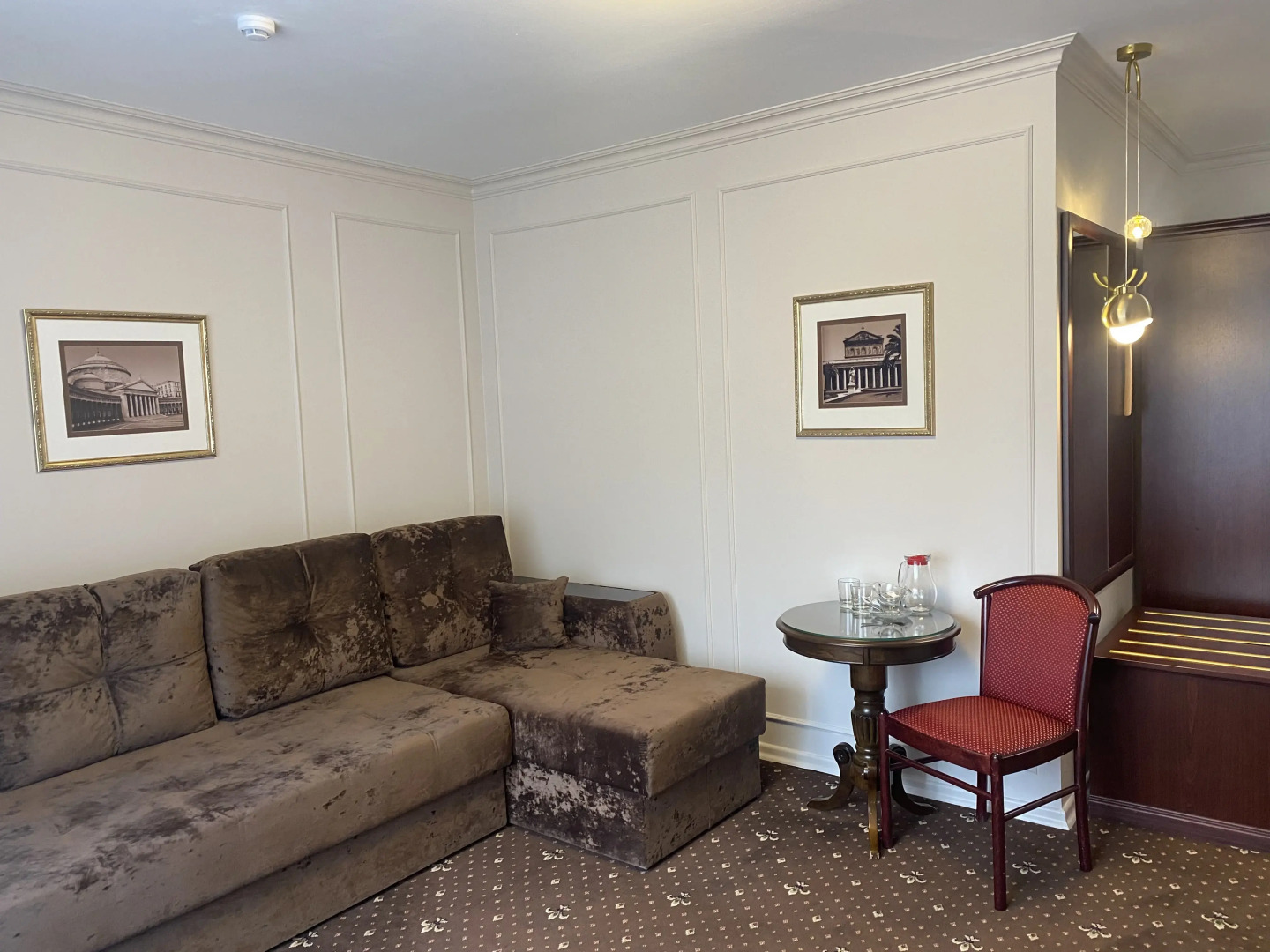 Отель Комильфо