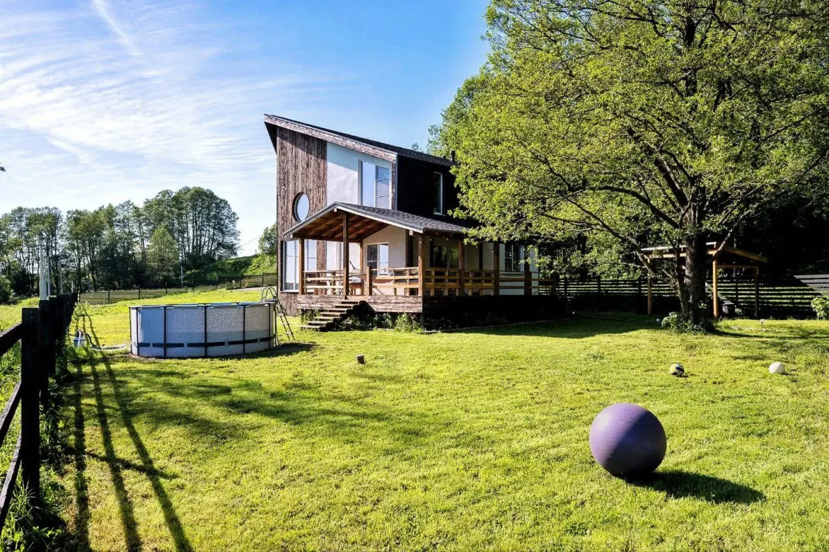 Частный Дом на Реке Green Place House