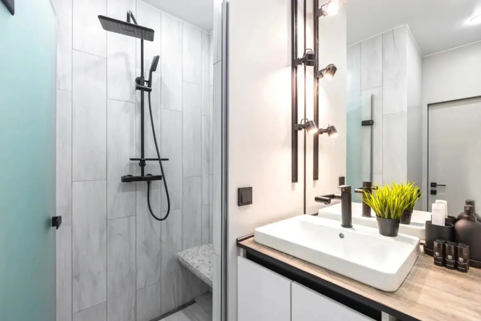 Апартаменты Улучшенные с Балконом Elite Apartments