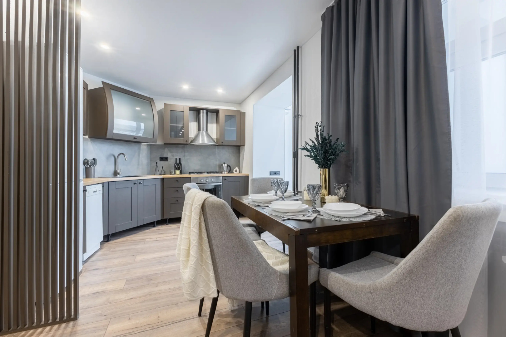 Апартаменты Comfort Home на Амирхана 11