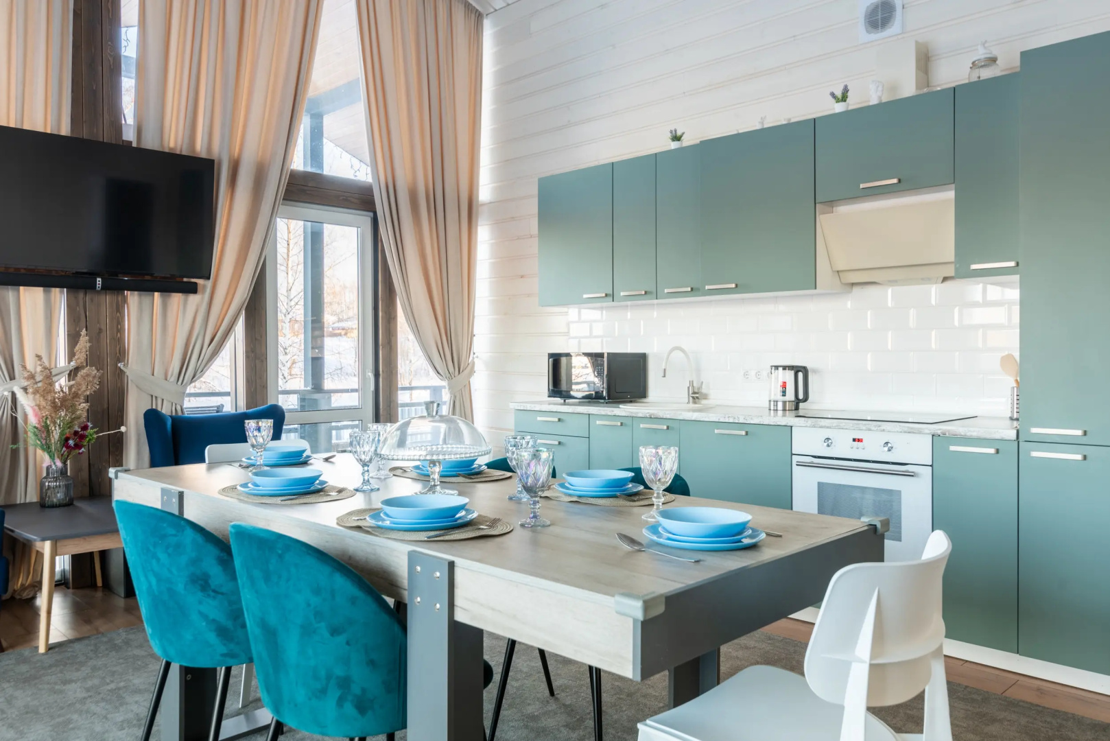 Гостевой дом LuckyHomeRent Домик у Озера 1