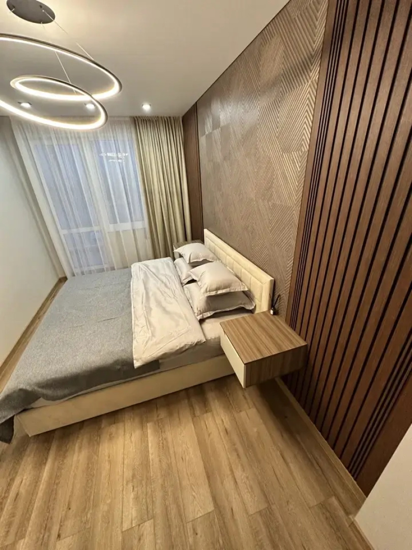 Апартаменты Бизнес Класса на Комарова