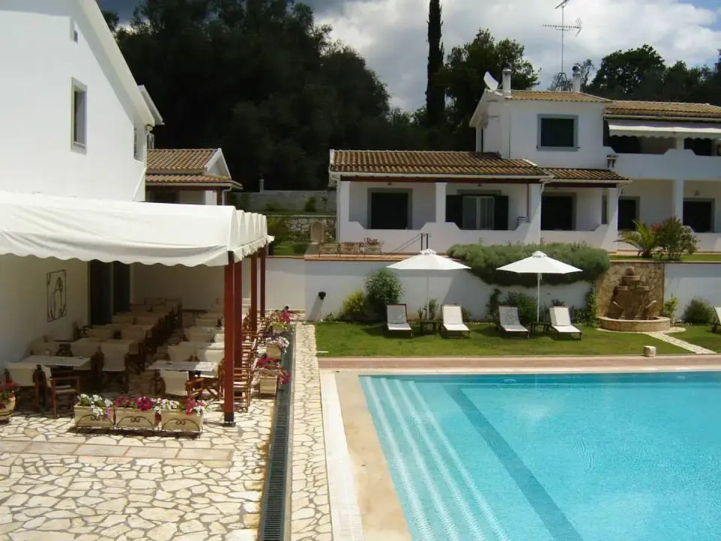 Отель Paradise Inn