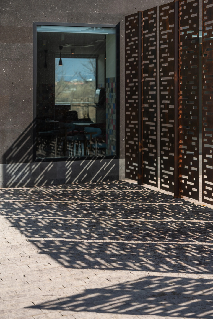 Manifest Restaurant and Hotel Gyumri