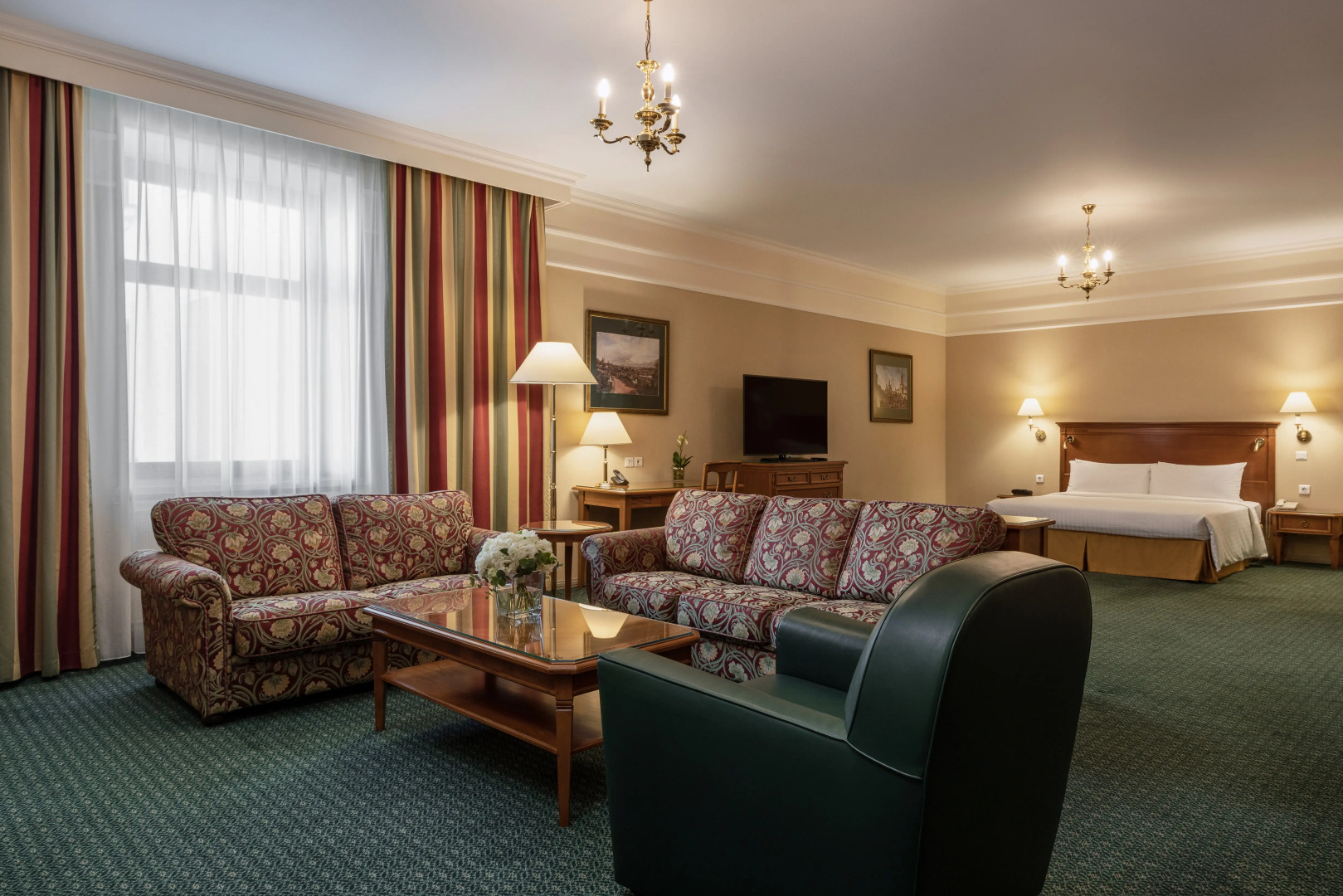 Сафмар Грандъ Москва (бывший Марриотт Гранд)