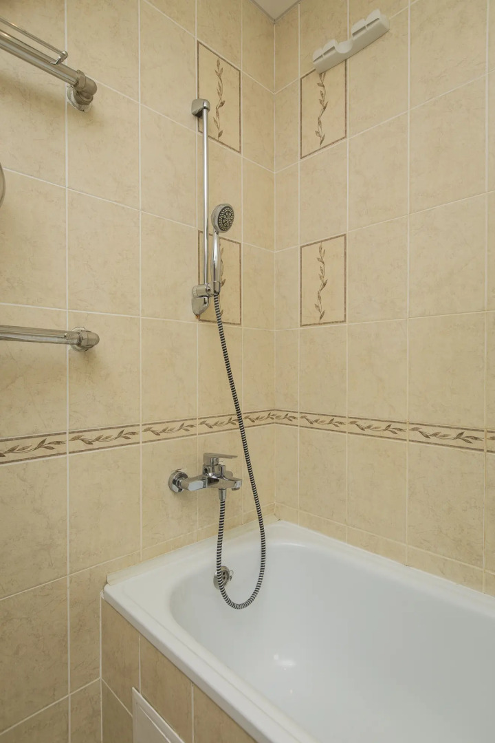 Апартаменты Белинского 11/66-90