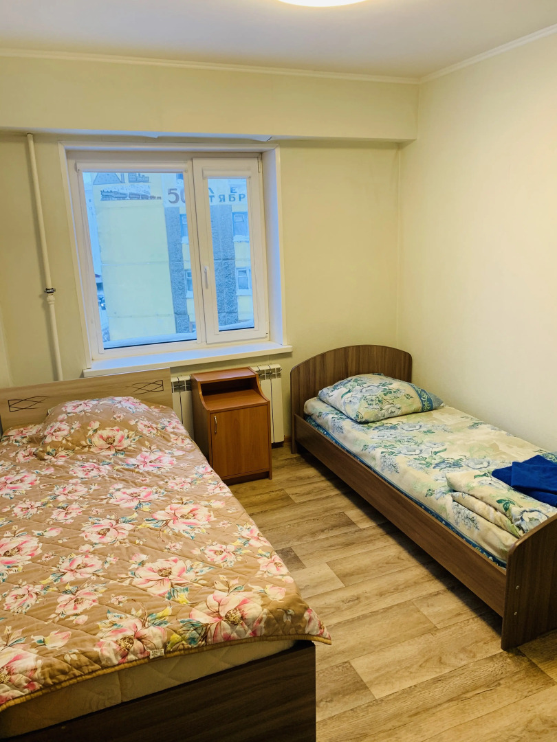 Просторная квартира 3 спальных места рядом с ТРЦ Каскад и Олимп