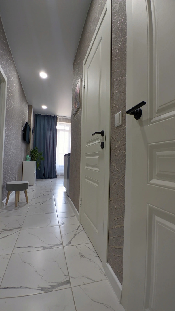 Квартира Приморский Legend 1-к с Диваном на Кухне