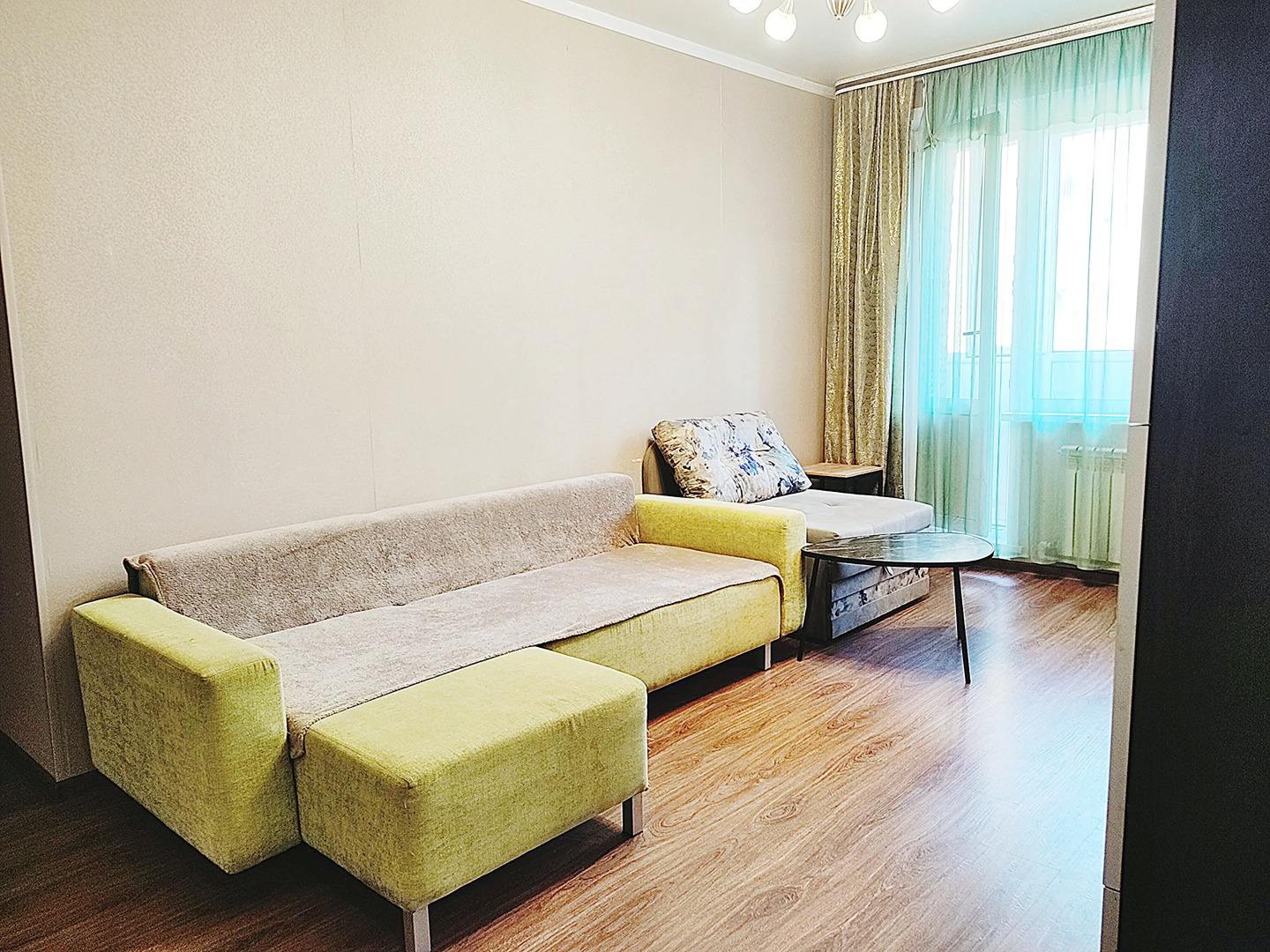 Квартира Трехкомнатная на Коммунистическом 35