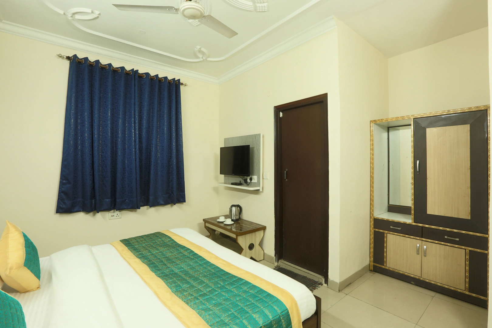 Отель Airport Mayank Residency