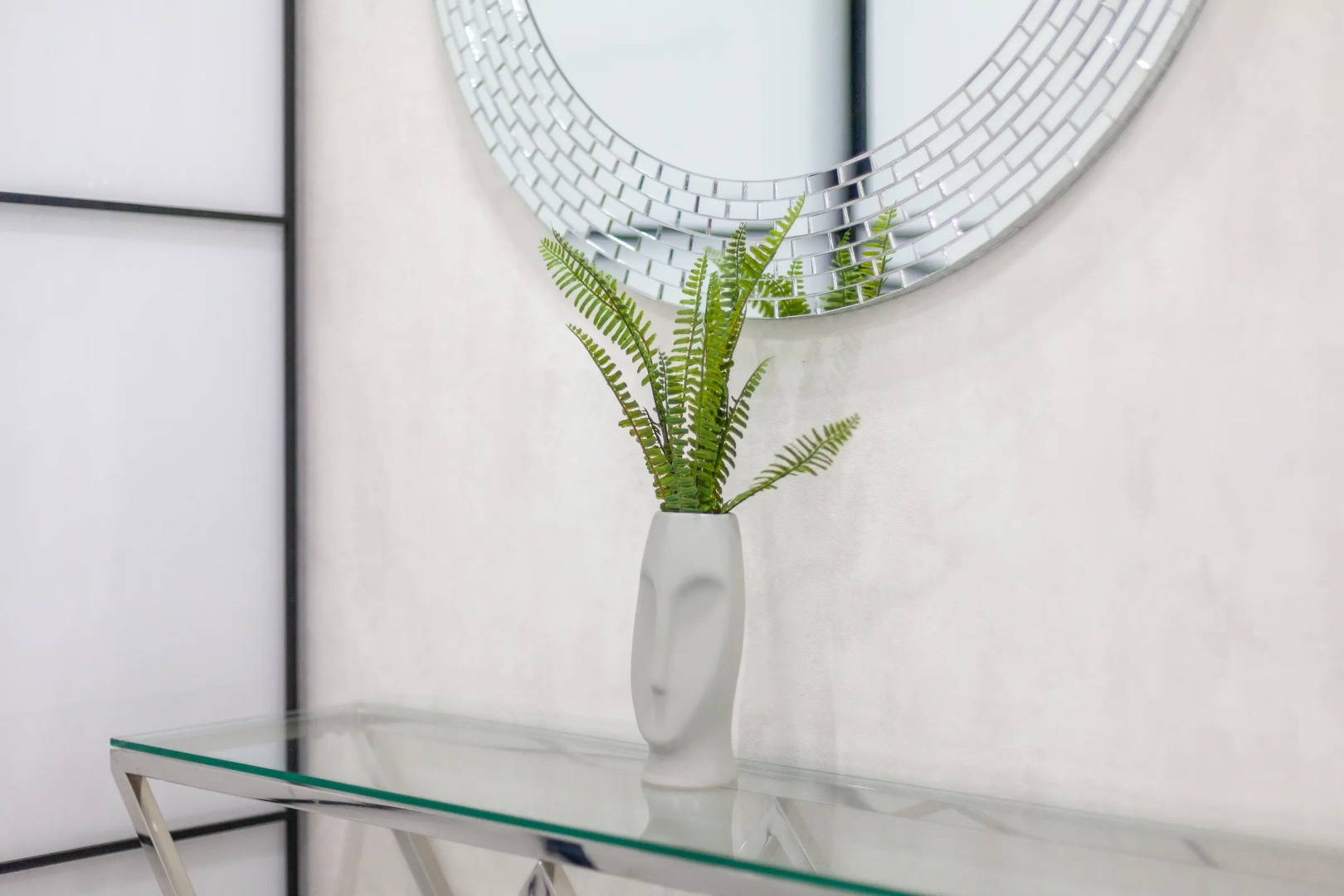 Апартаменты Дизайнерские Апарименты с видом на настоящую Космическую Ракету Союз в Центре Самары