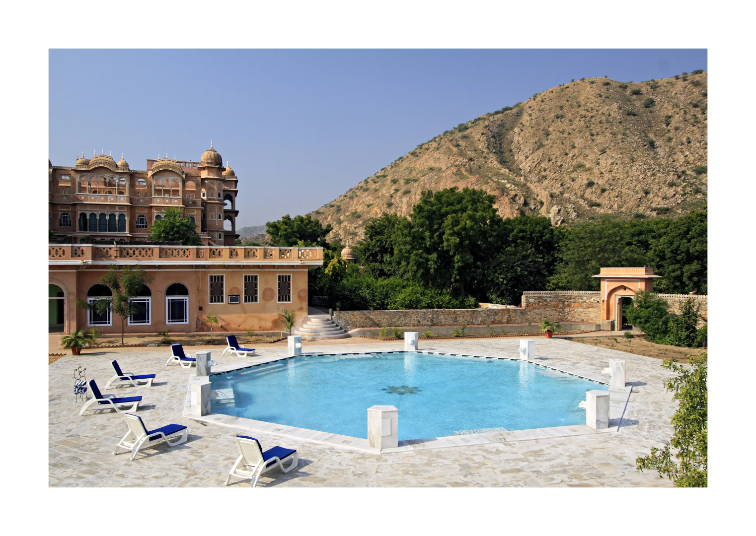 Отель Patan Mahal