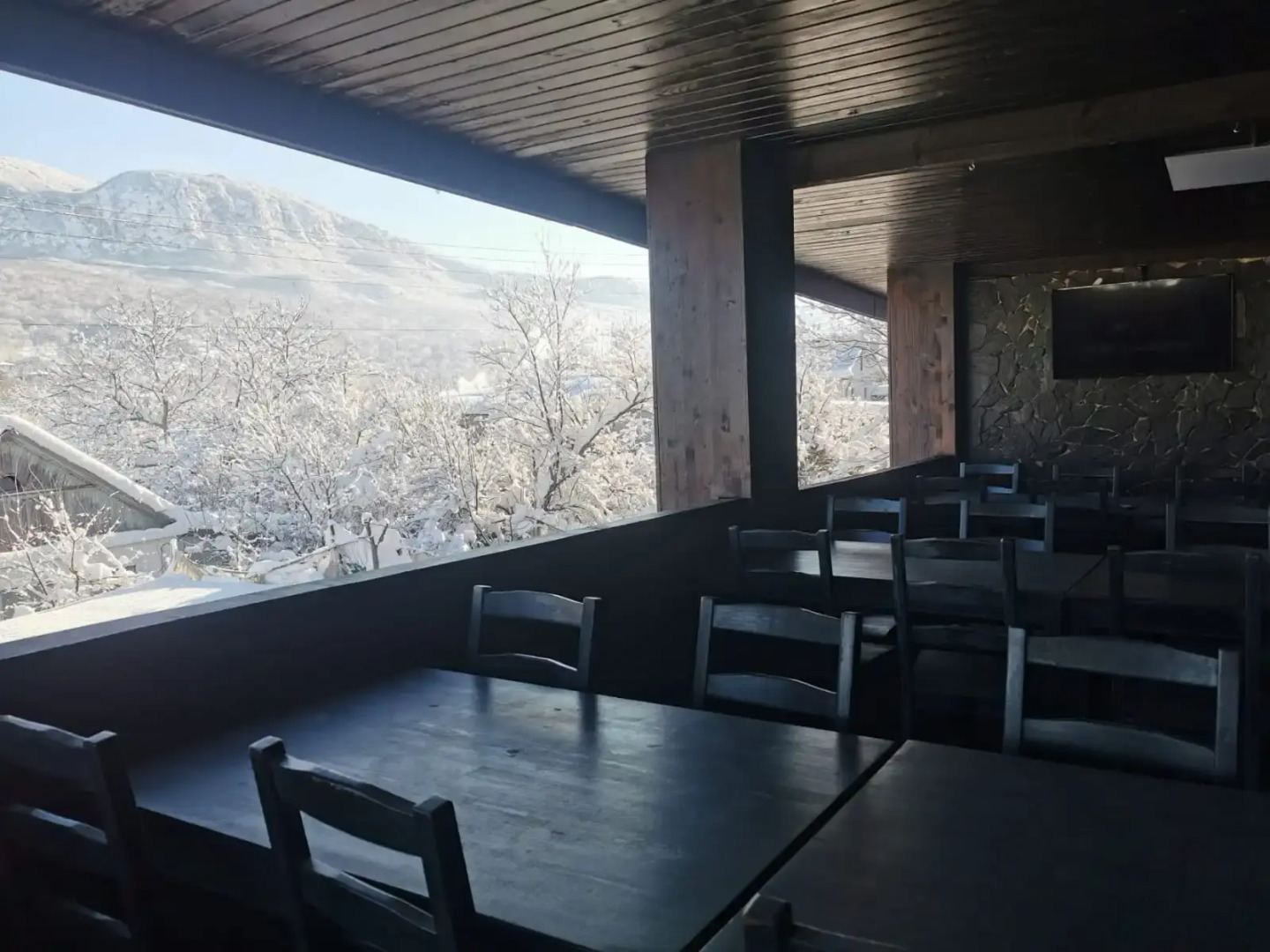 Отель Черная скала